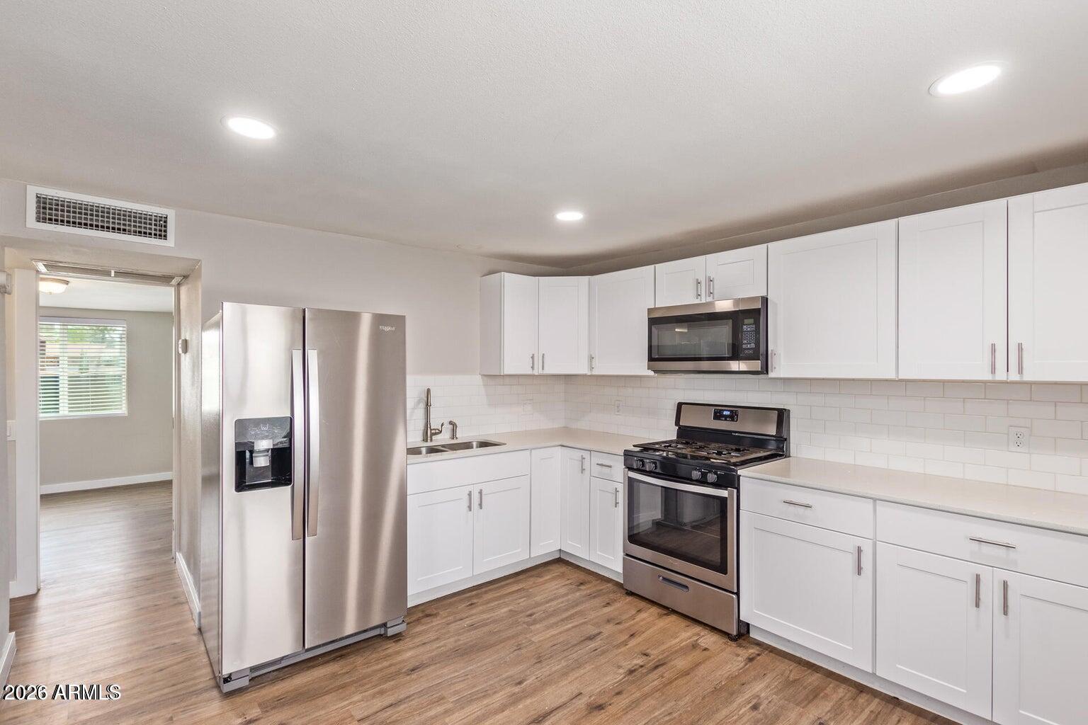 231 S 1ST Street