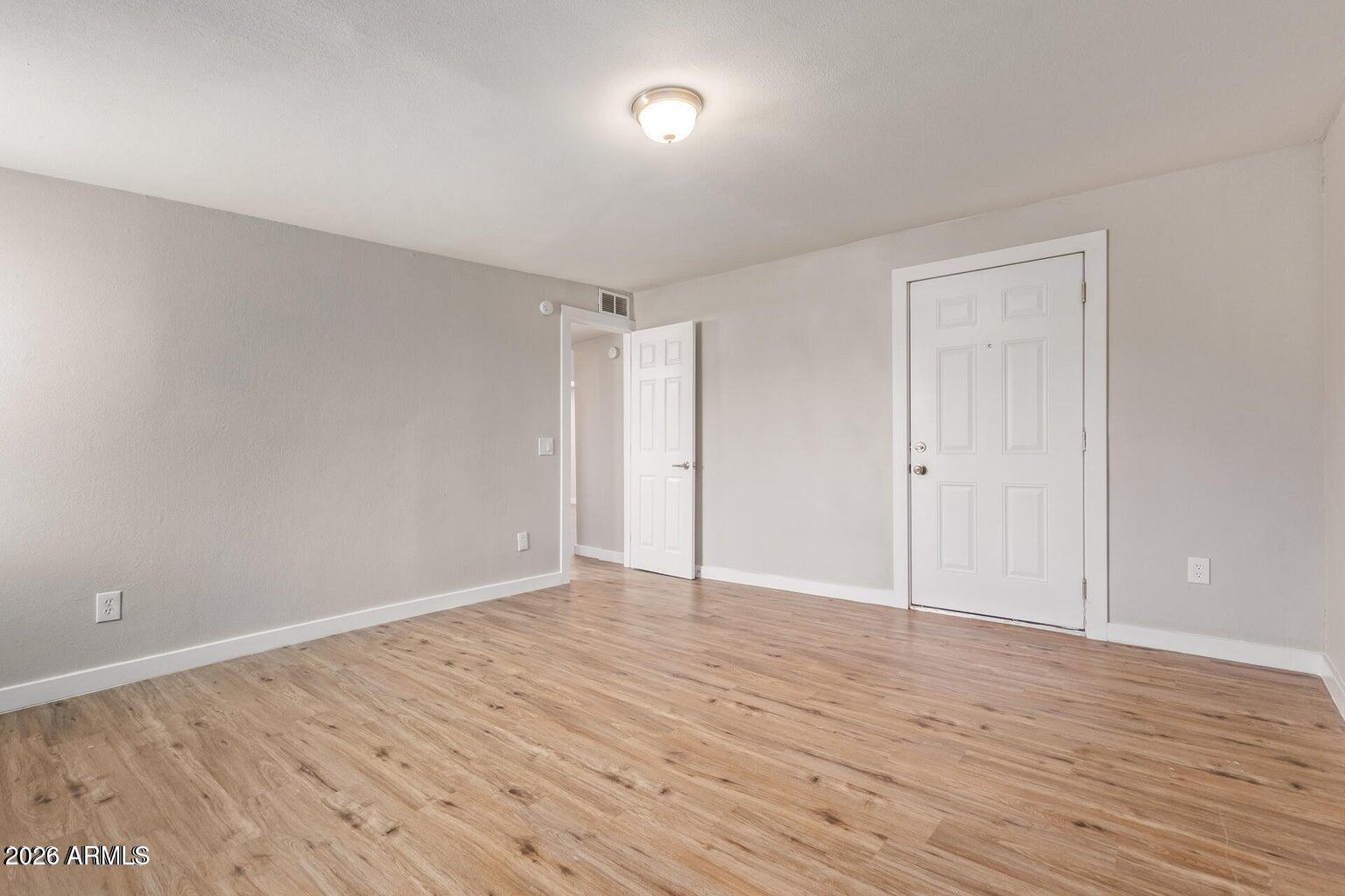 231 S 1ST Street