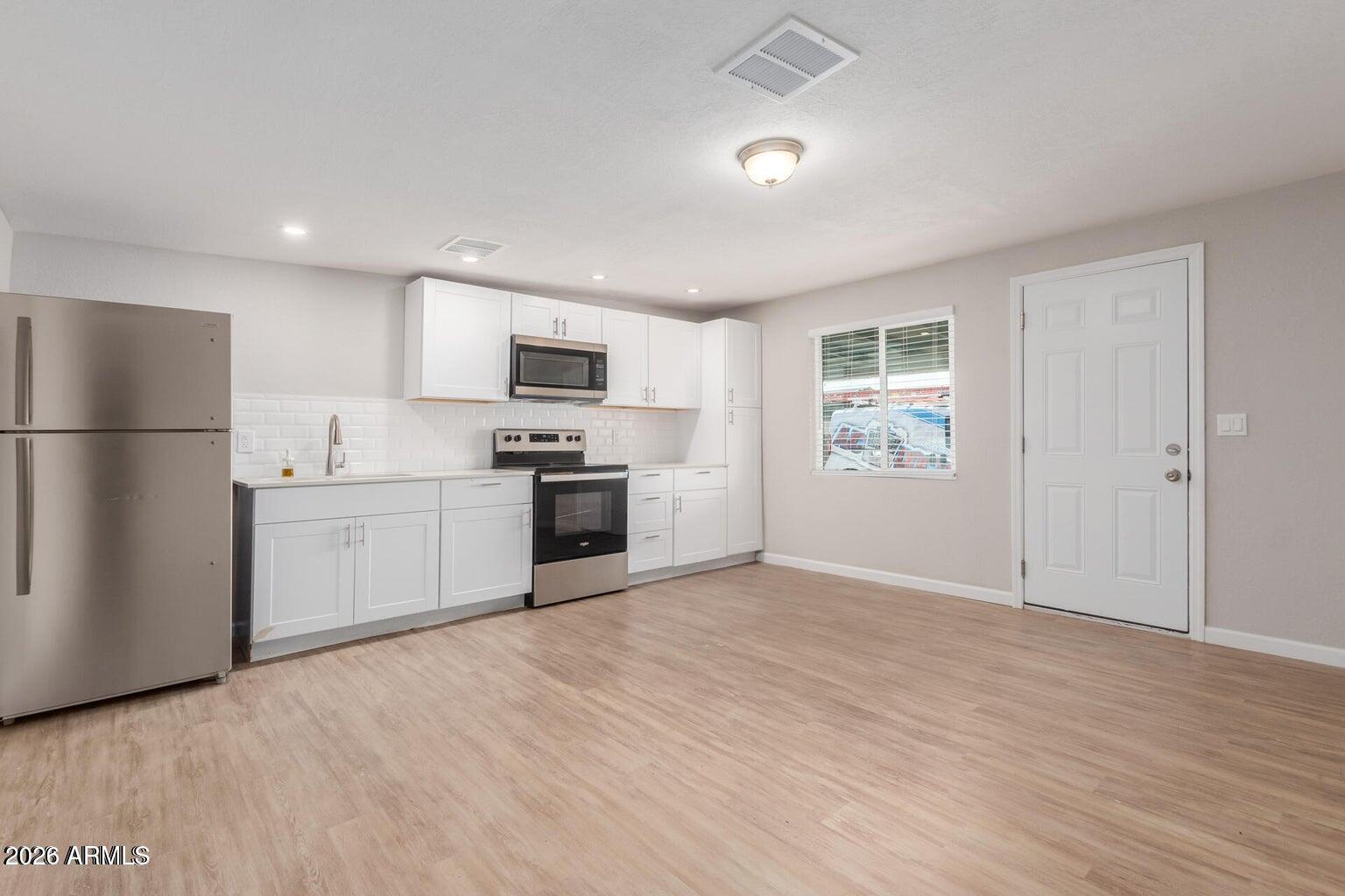 231 S 1ST Street