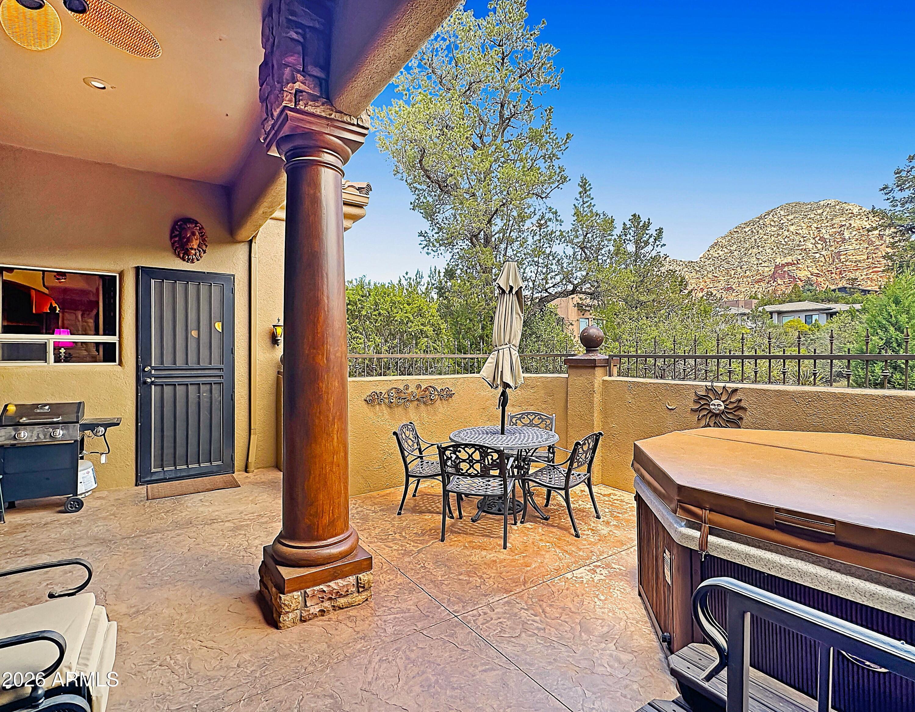 2235 E Mule Deer Road