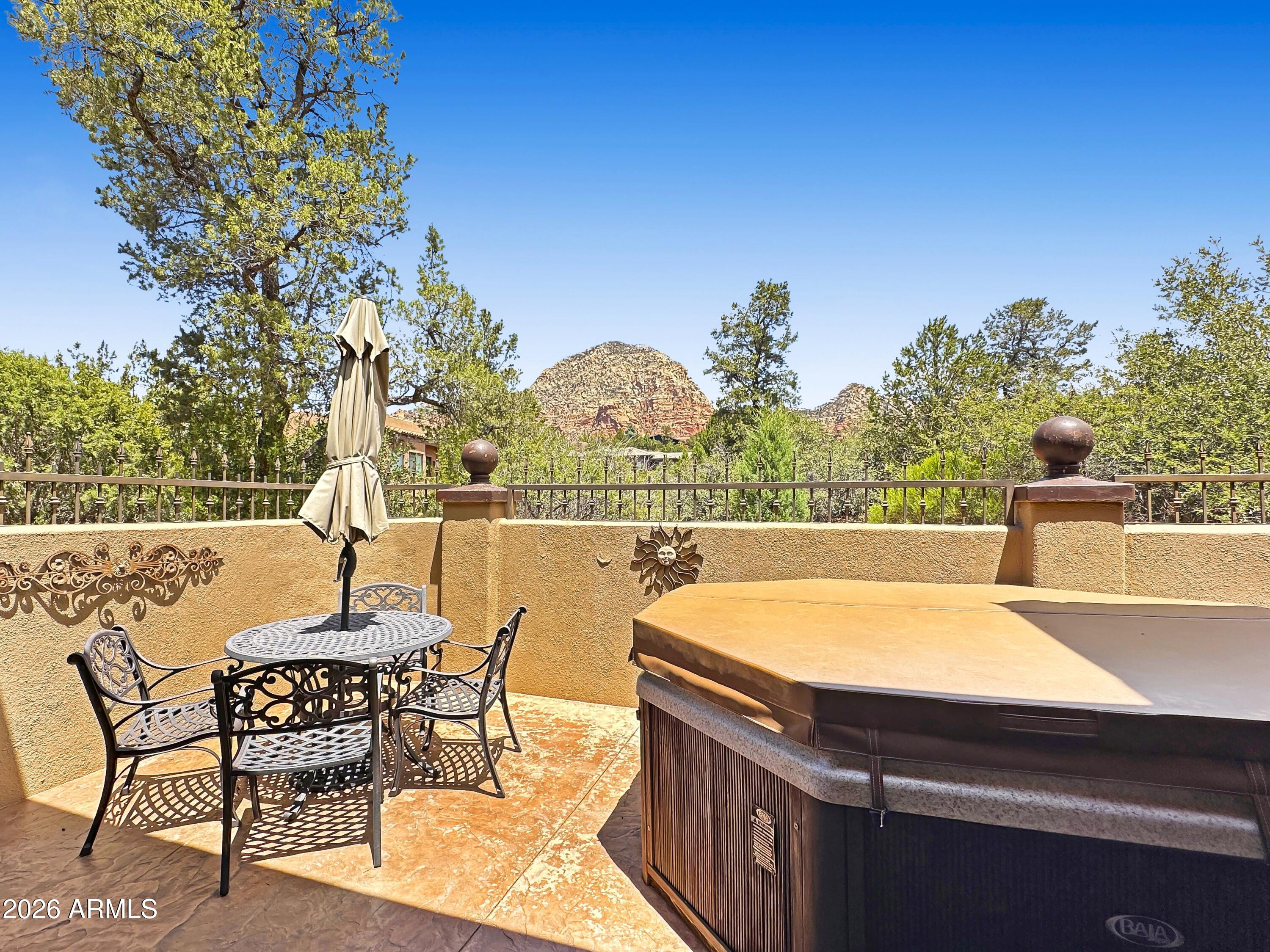 2235 E Mule Deer Road