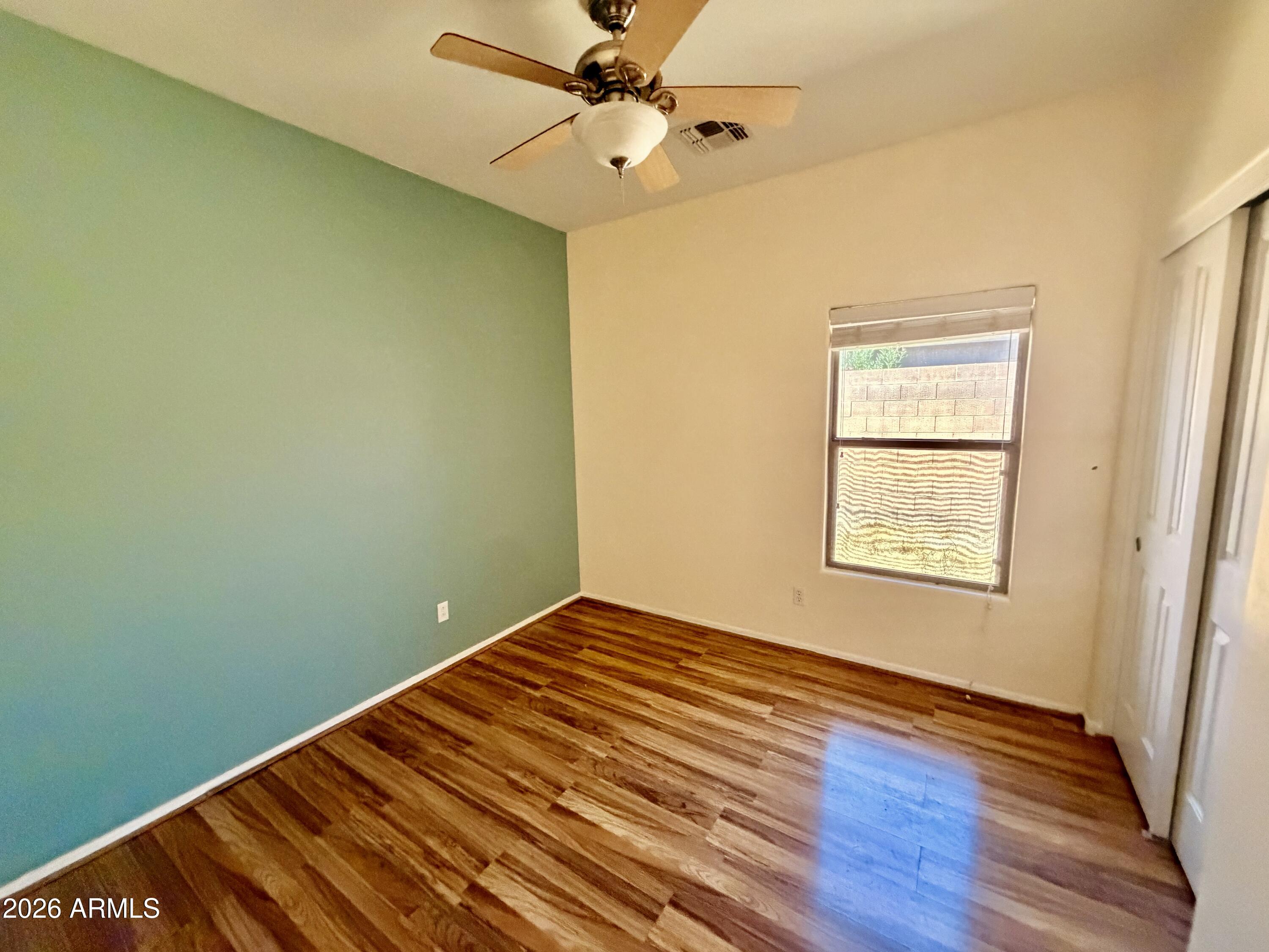 1377 E LINDA Drive