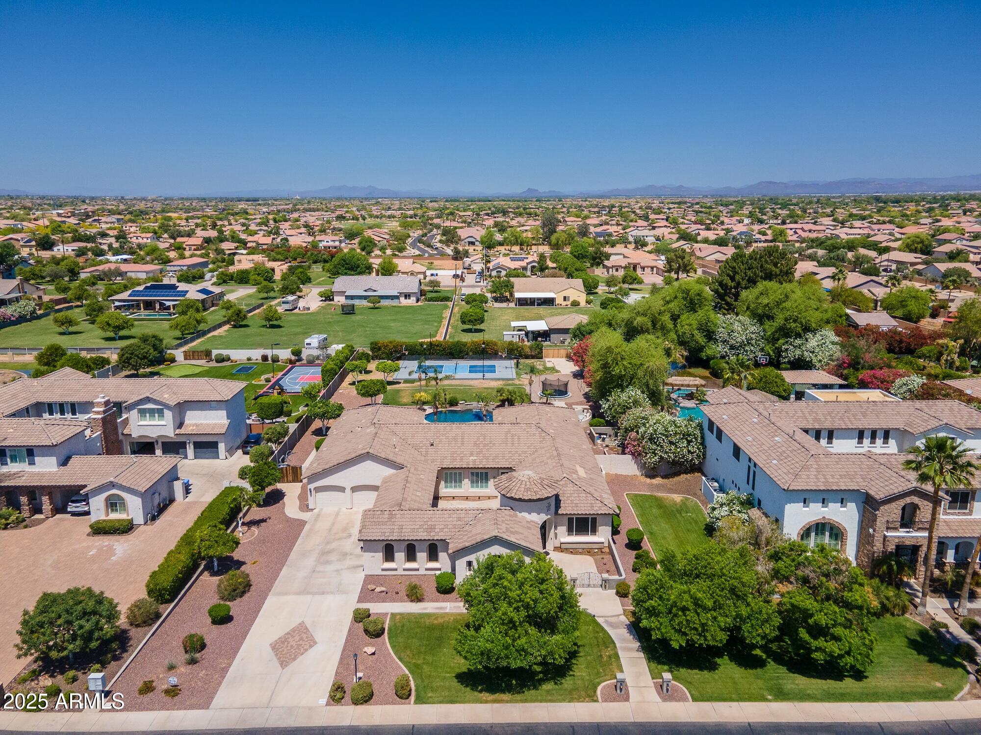3356 E VALLEJO Court