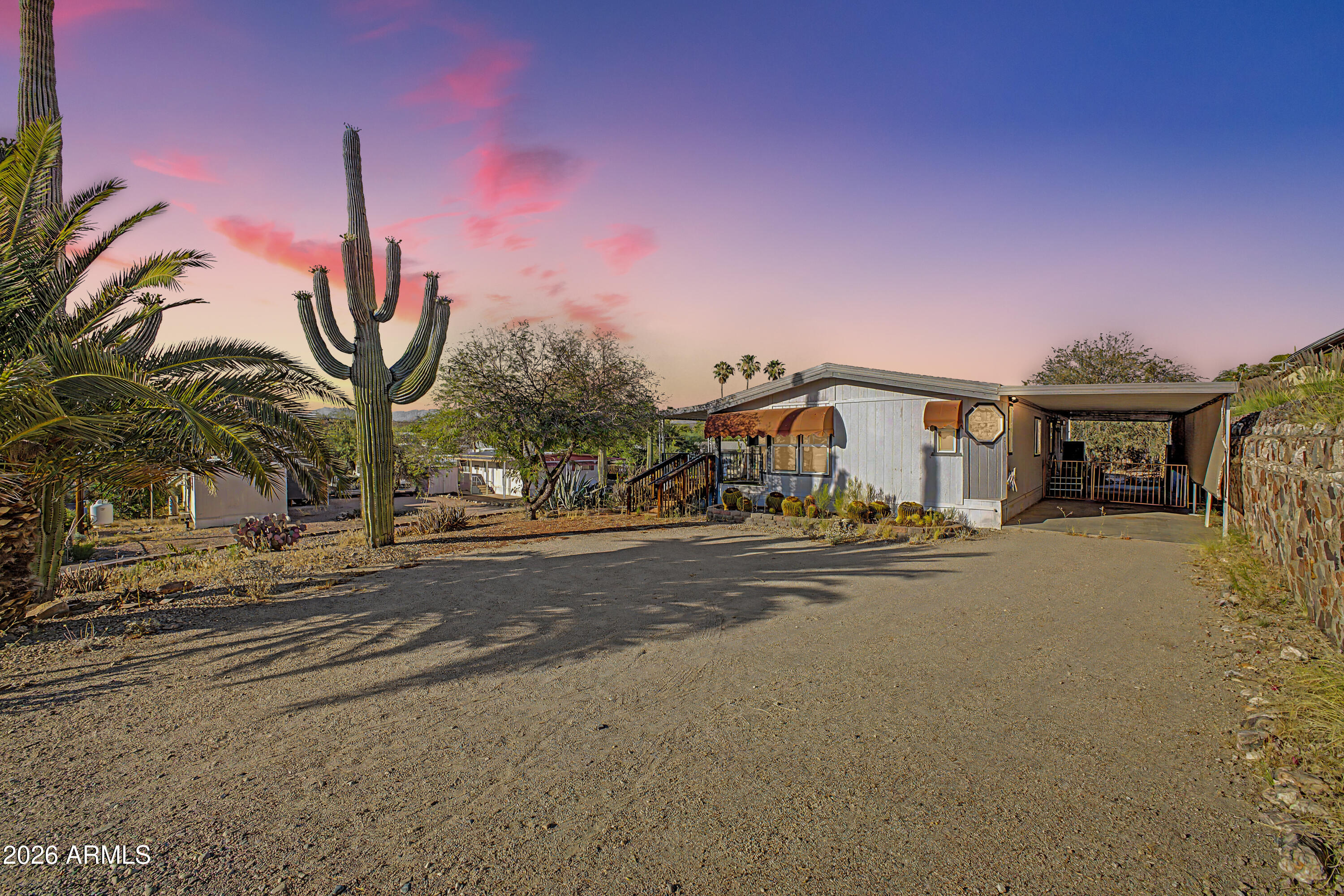 401 E QUEEN CREEK Drive