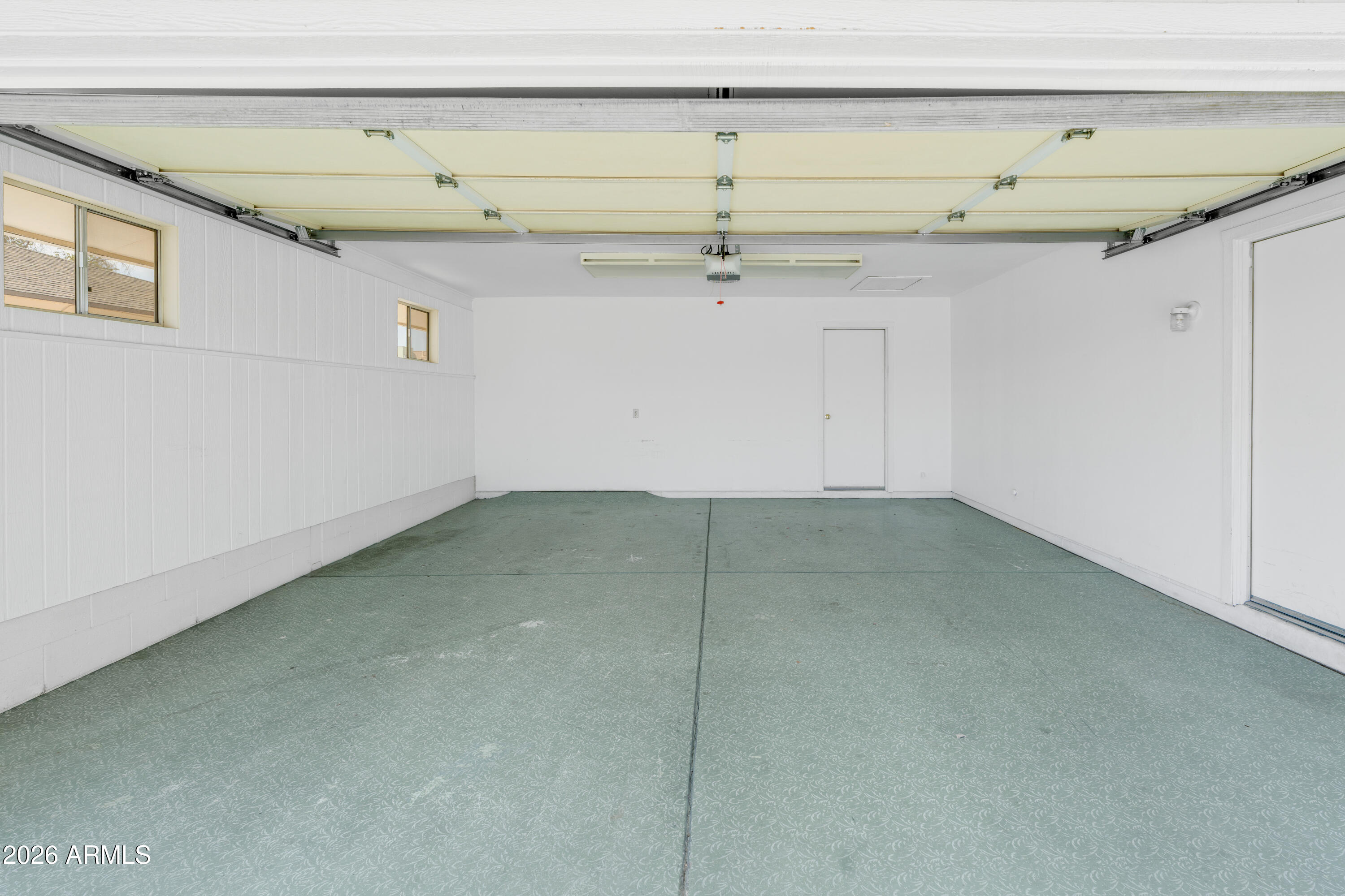 10551 W PRAIRIE HILLS Circle