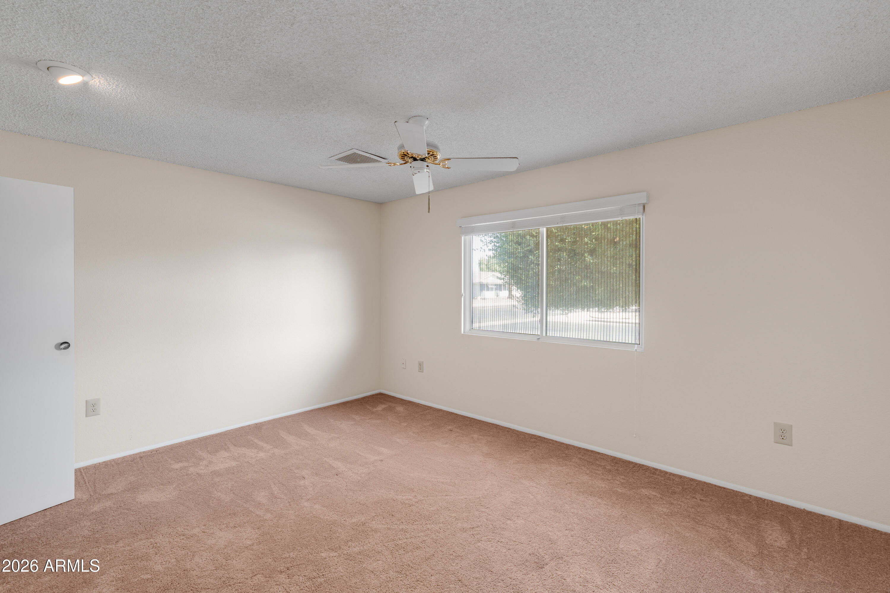 10551 W PRAIRIE HILLS Circle