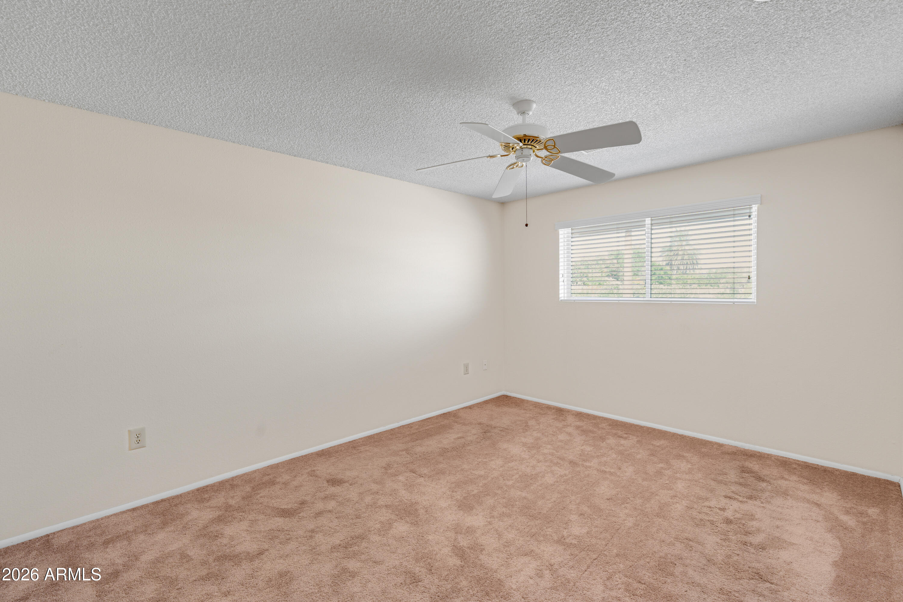 10551 W PRAIRIE HILLS Circle