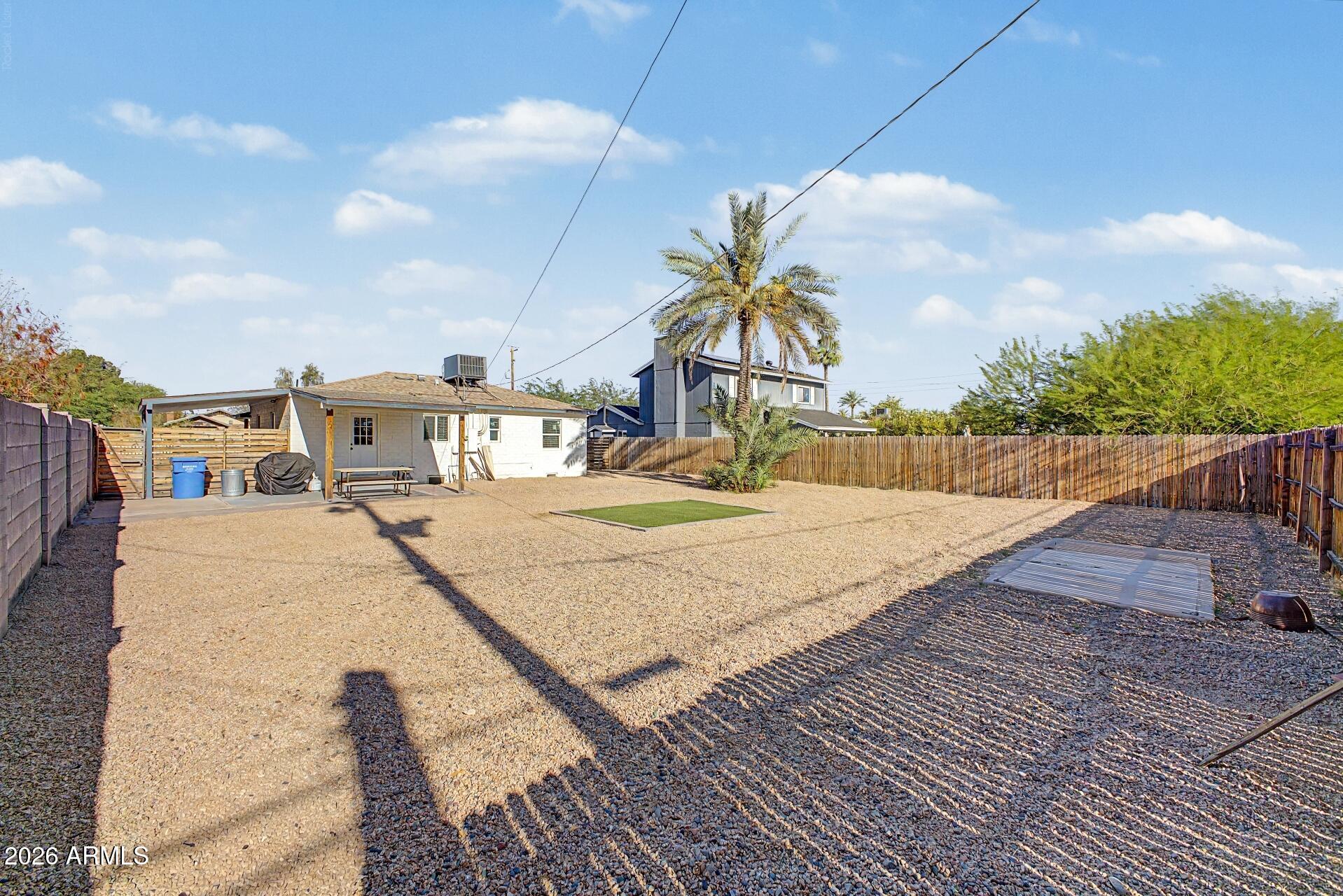 2514 N 14TH Street