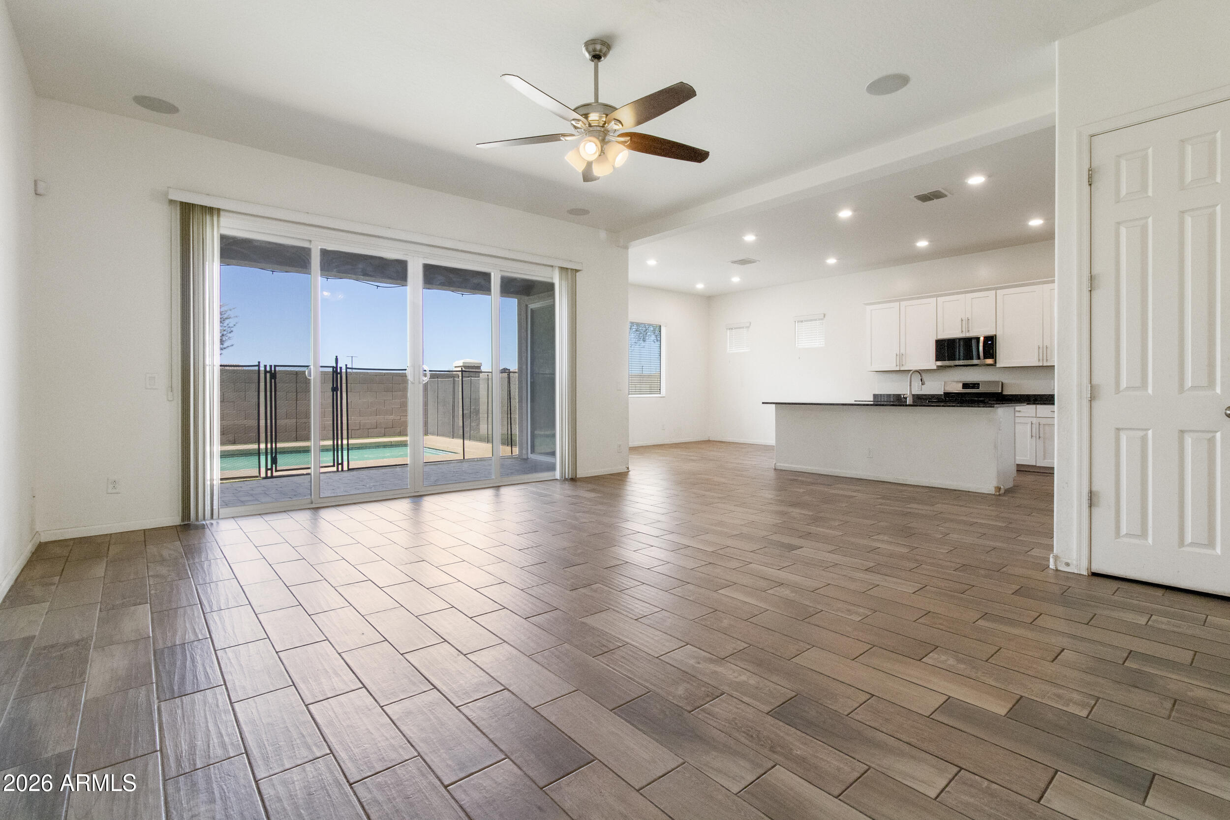 16494 W CALLE LEJOS