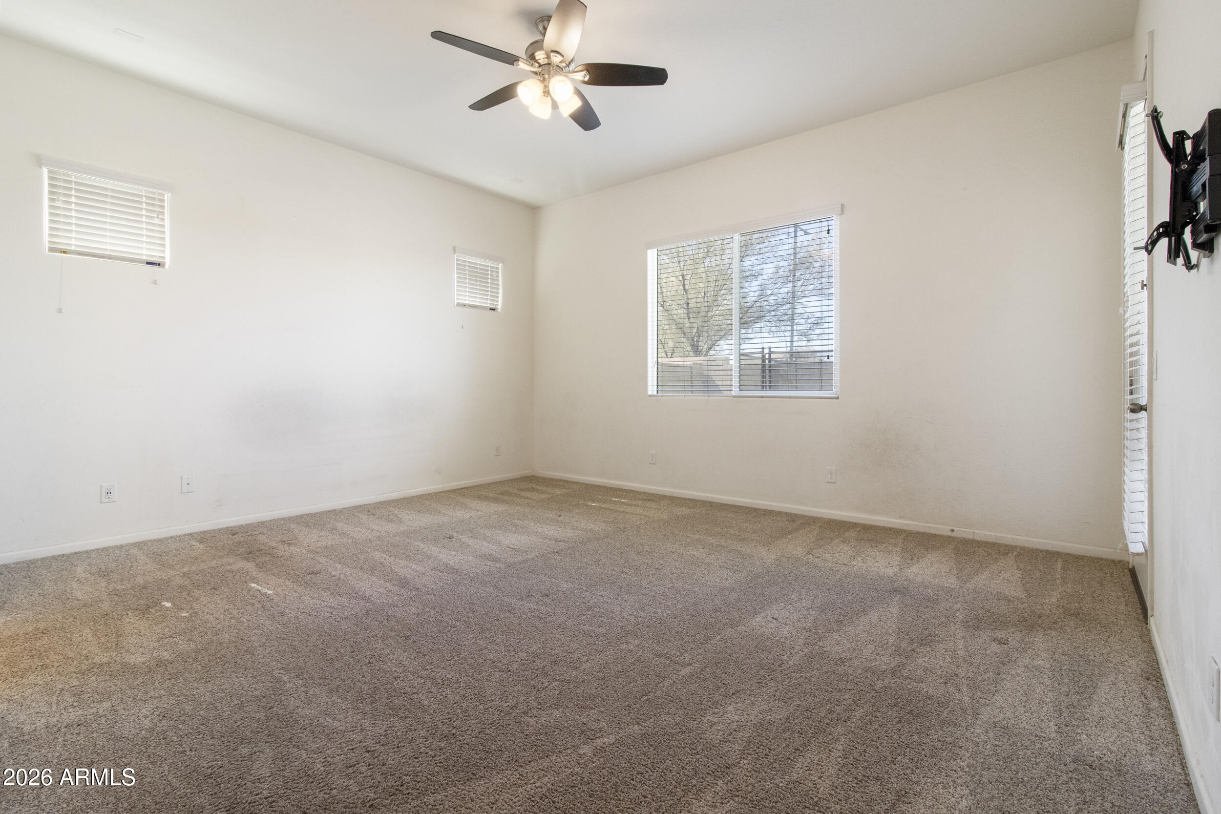 16494 W CALLE LEJOS