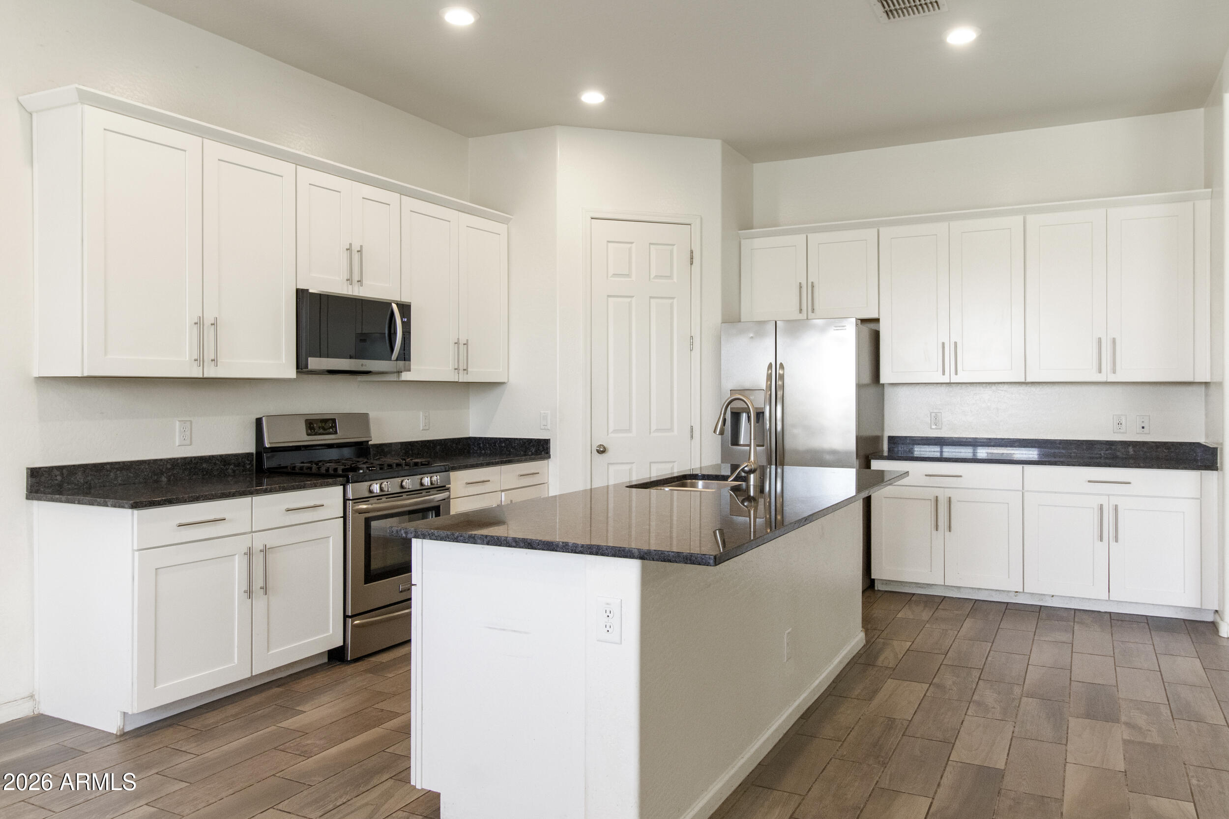 16494 W CALLE LEJOS