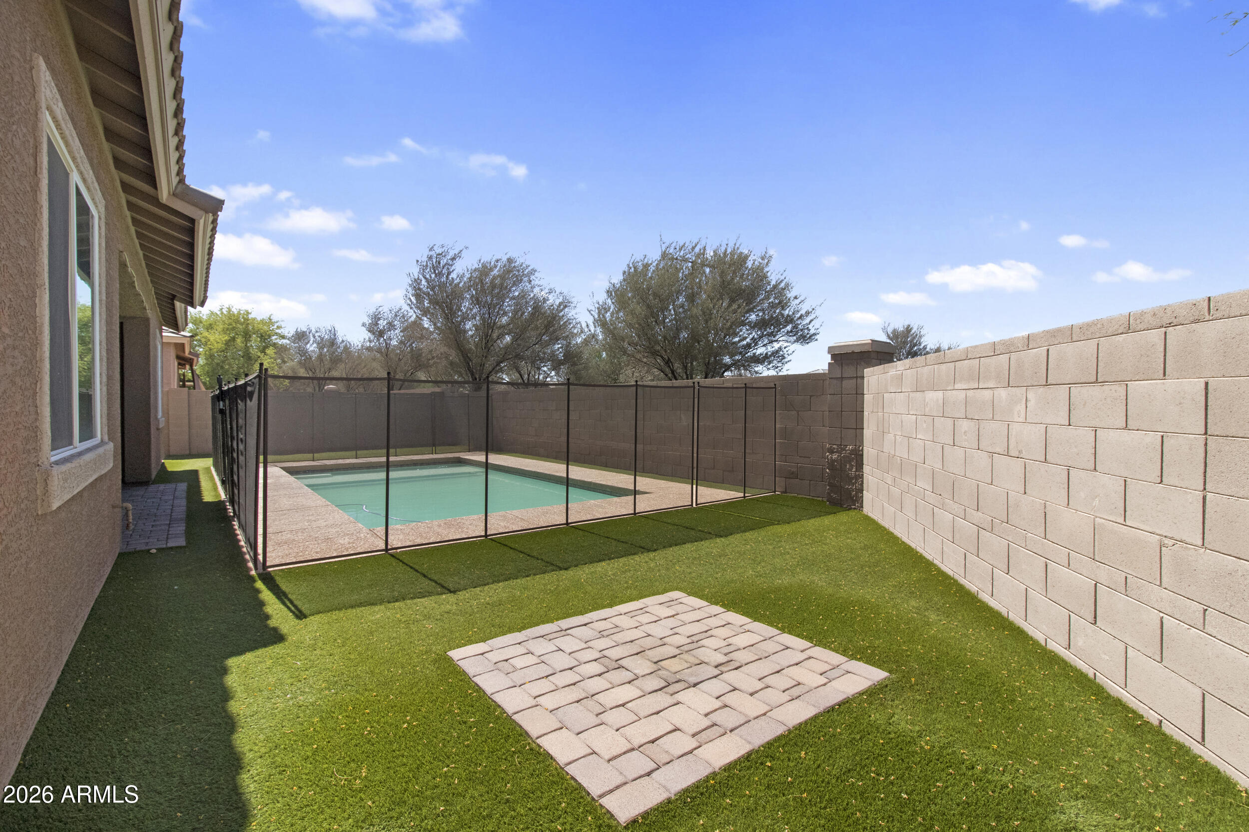 16494 W CALLE LEJOS