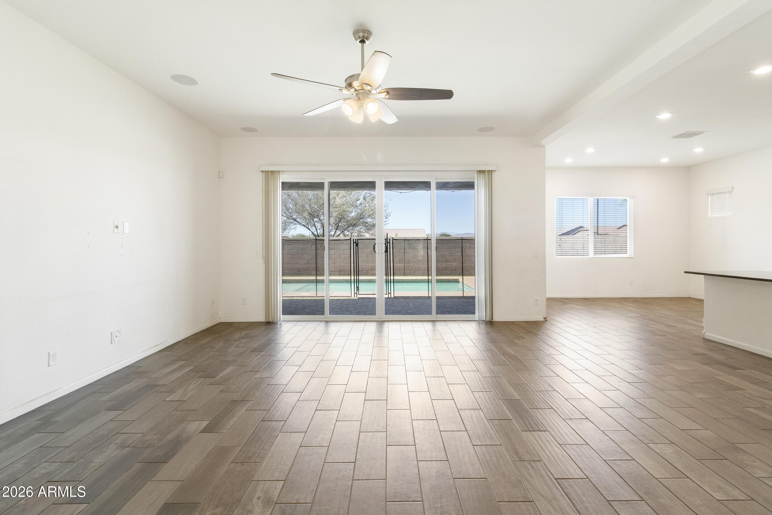 16494 W CALLE LEJOS