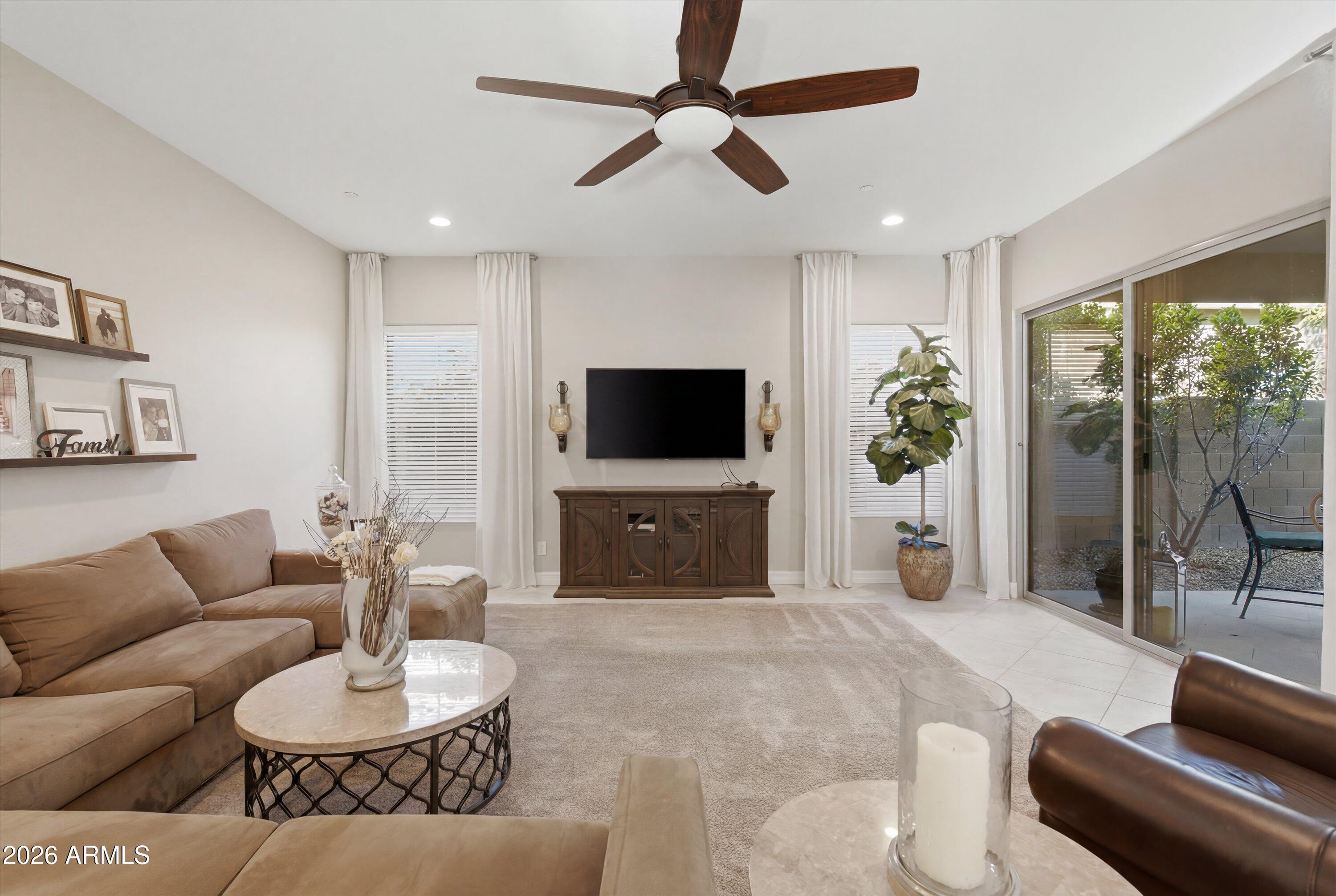 6017 E SANTA CRUZ Drive