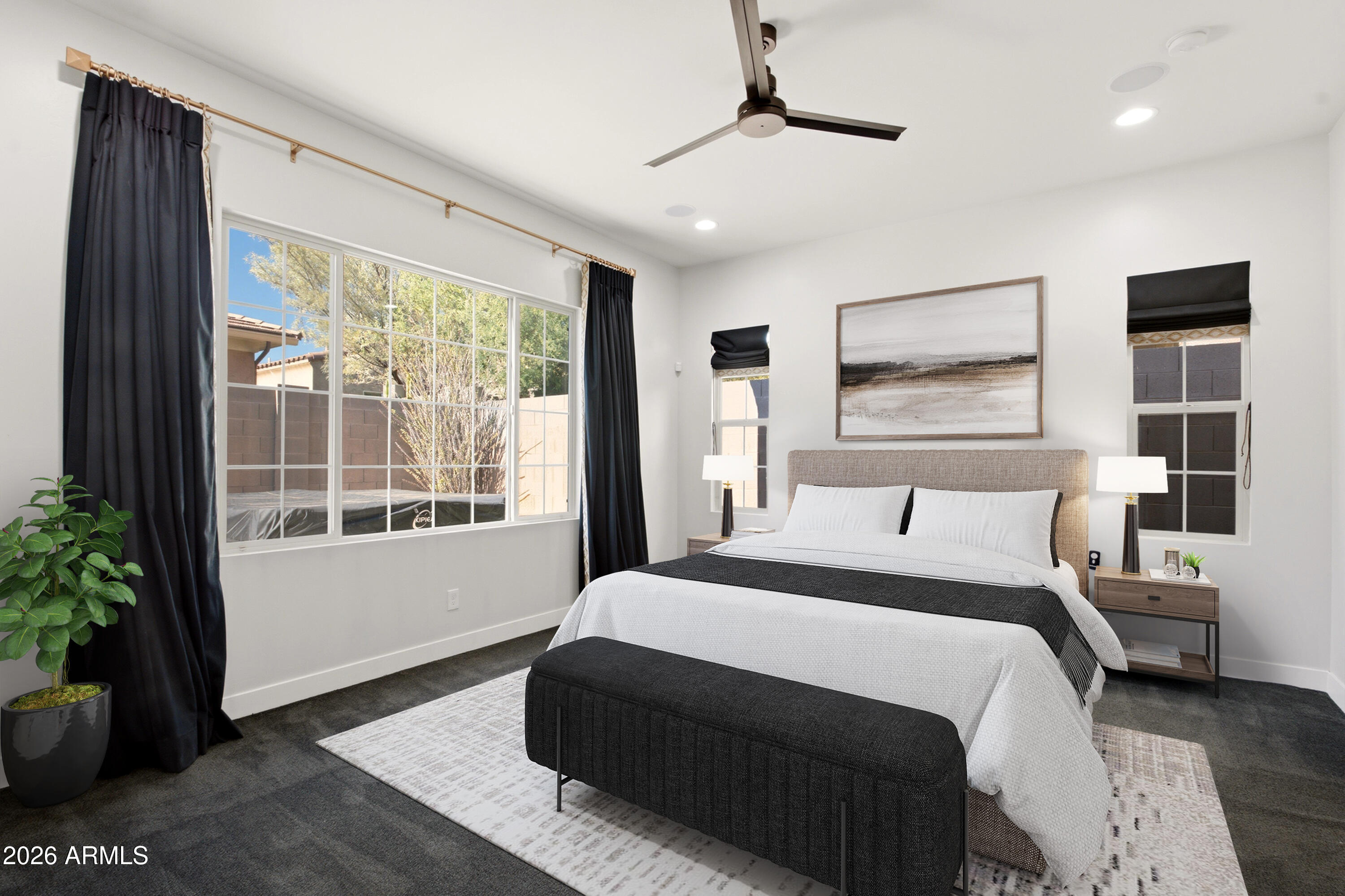4522 E VISTA BONITA Drive