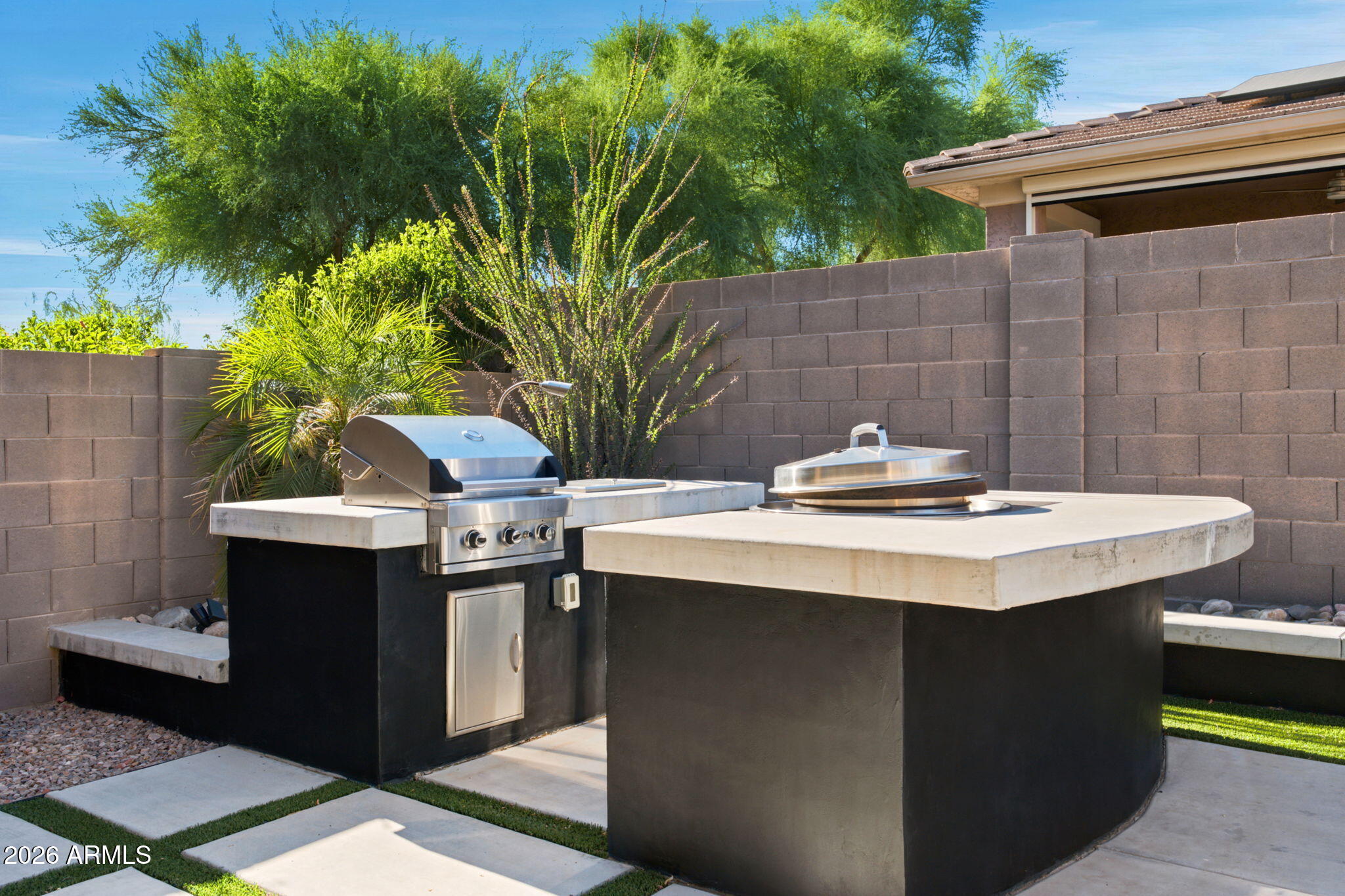 4522 E VISTA BONITA Drive