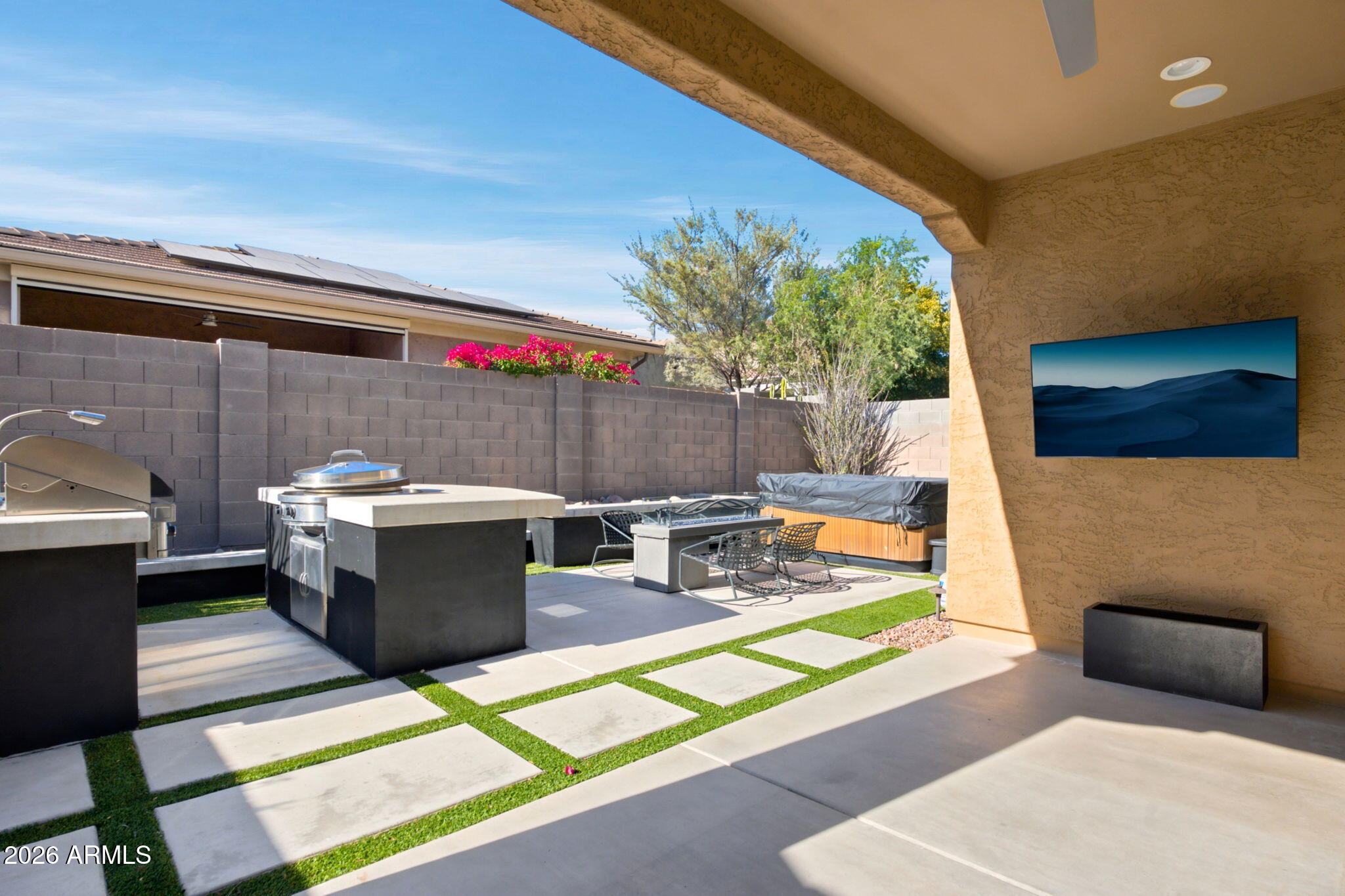 4522 E VISTA BONITA Drive