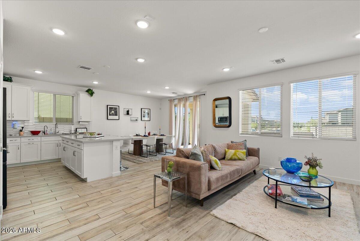 15043 W DESERT BLOOM Street
