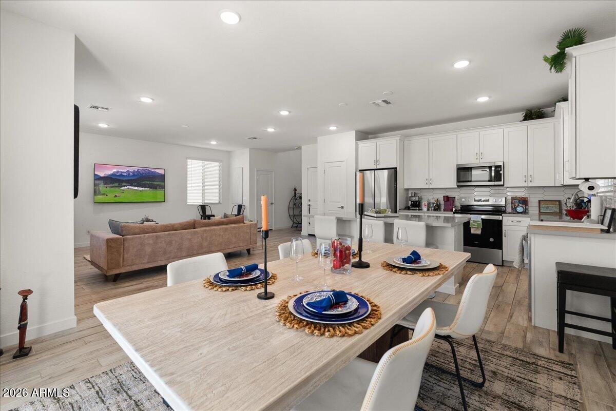 15043 W DESERT BLOOM Street