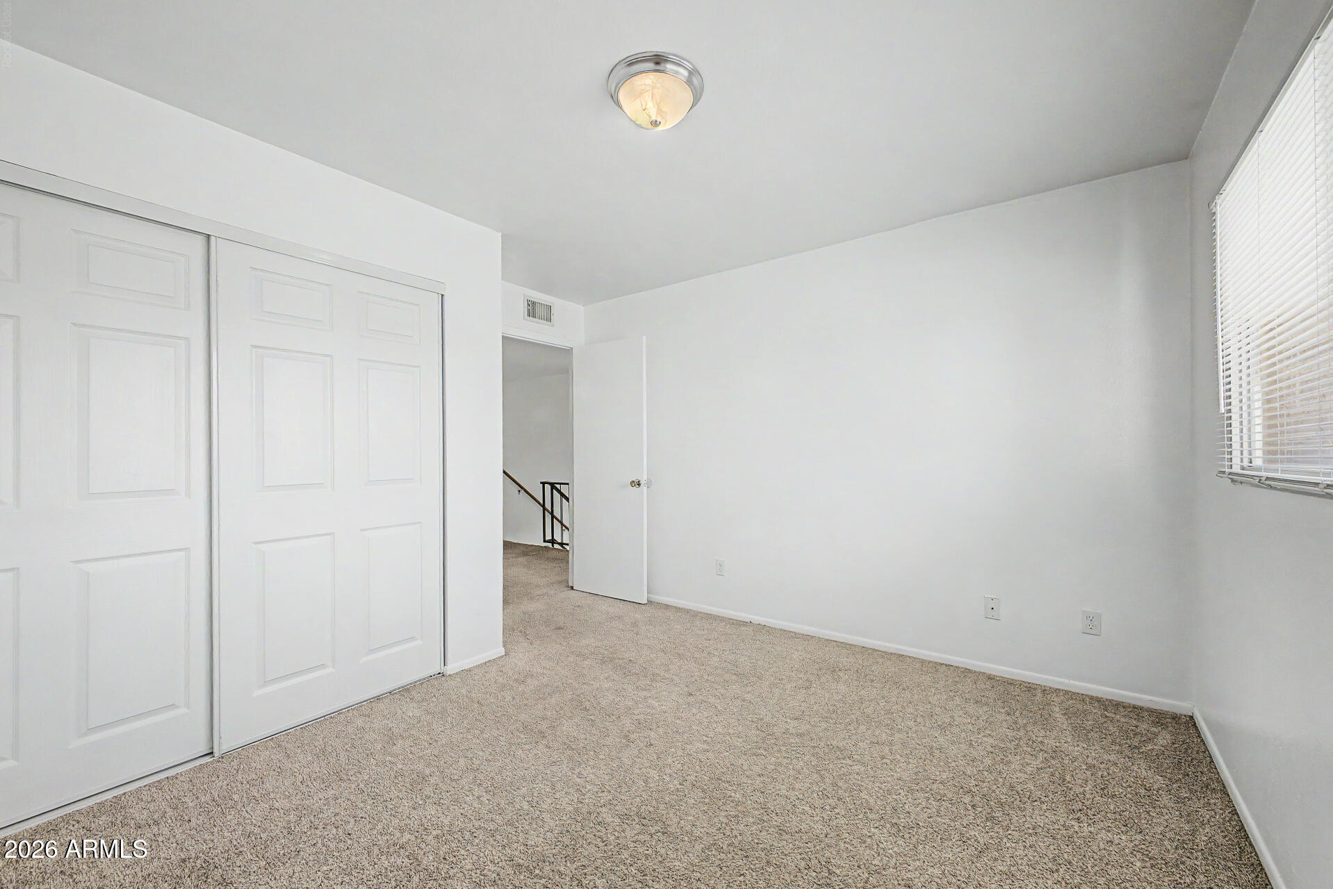 2046 W HAZELWOOD Parkway