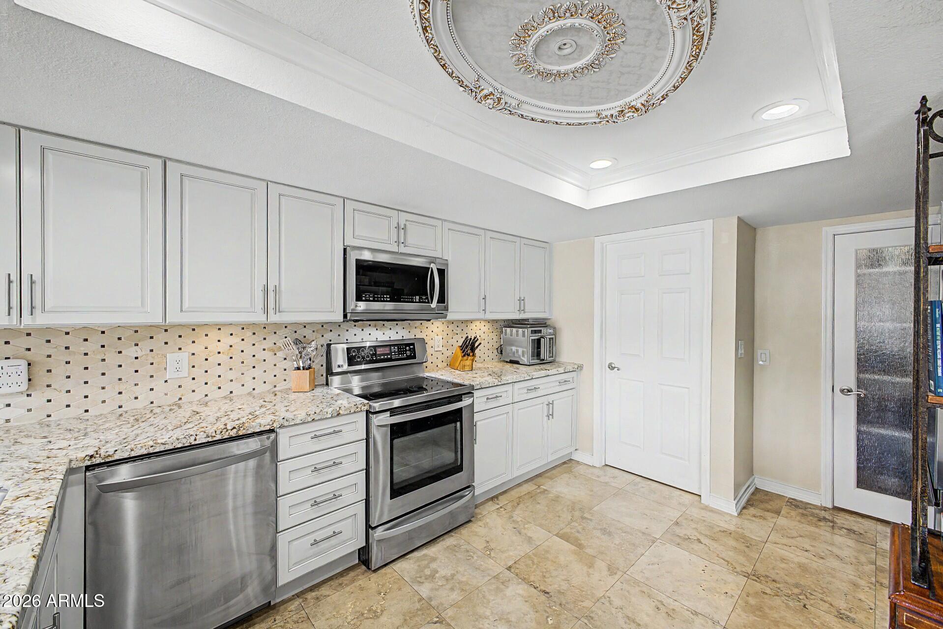 7706 N VIA DE FONDA Drive