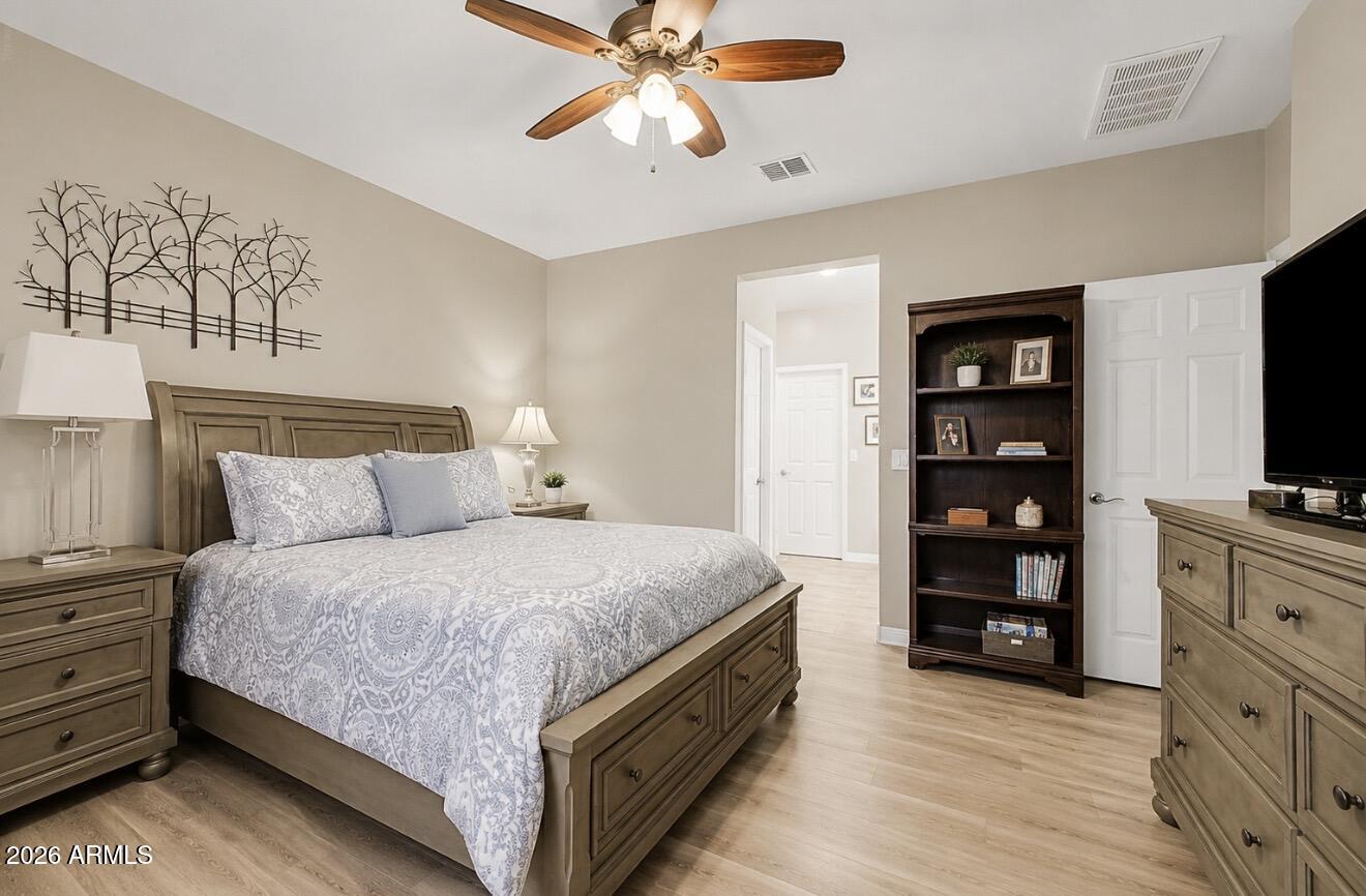 22585 W MOONLIGHT Path