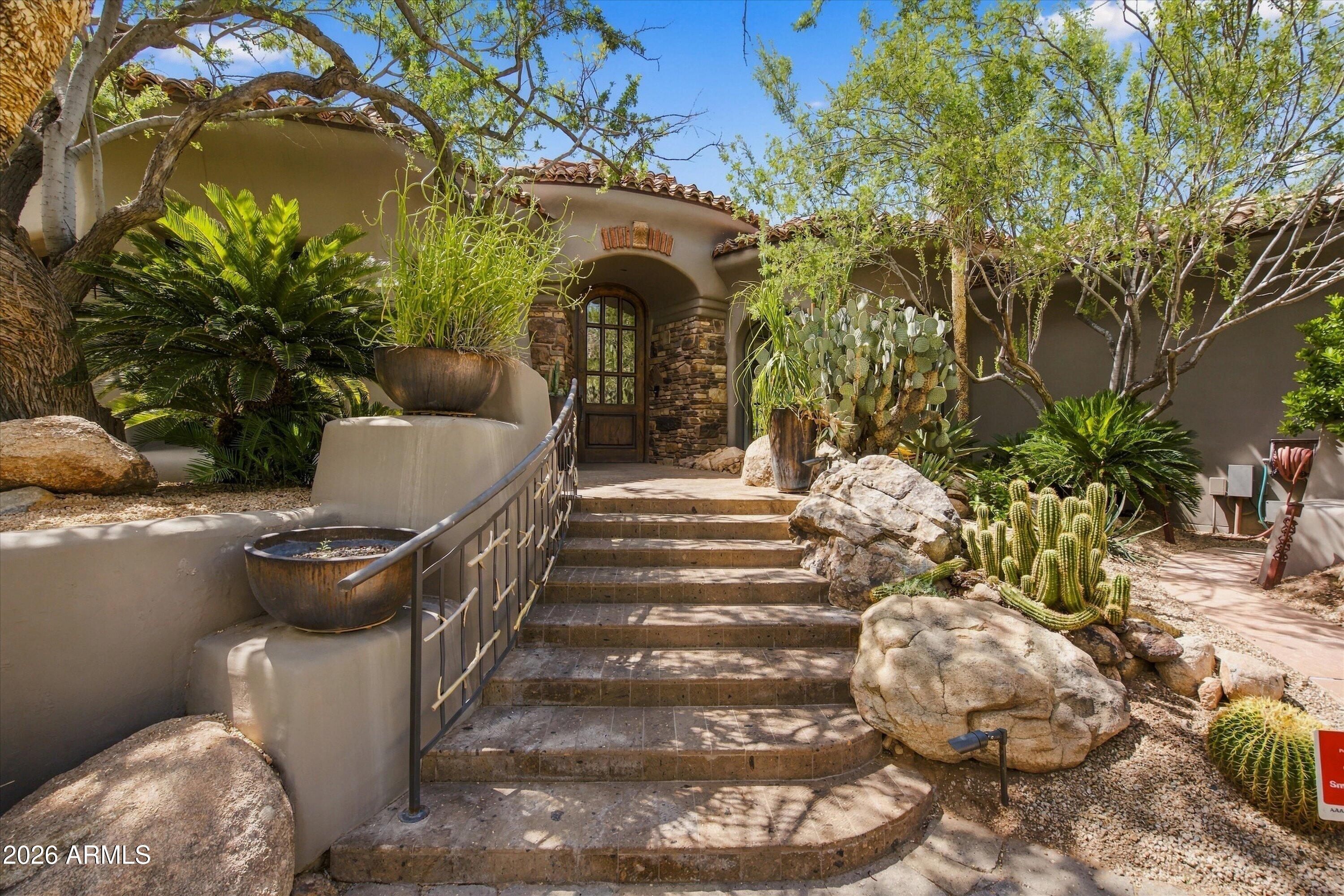5921 E CHENEY Drive