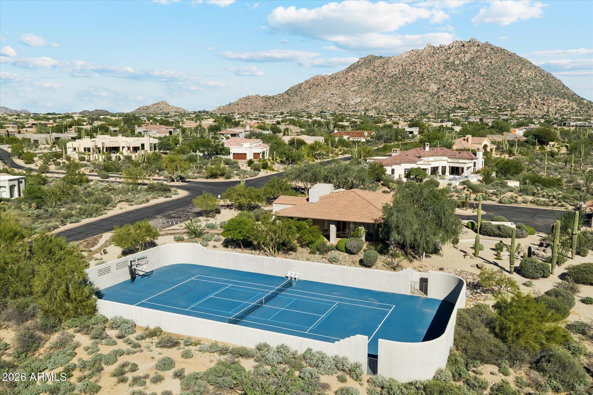 10231 E Saddle Horn Trail