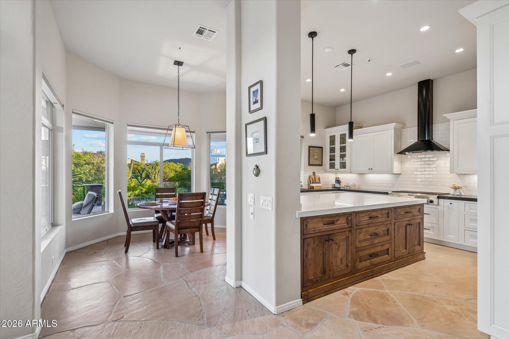 10231 E Saddle Horn Trail