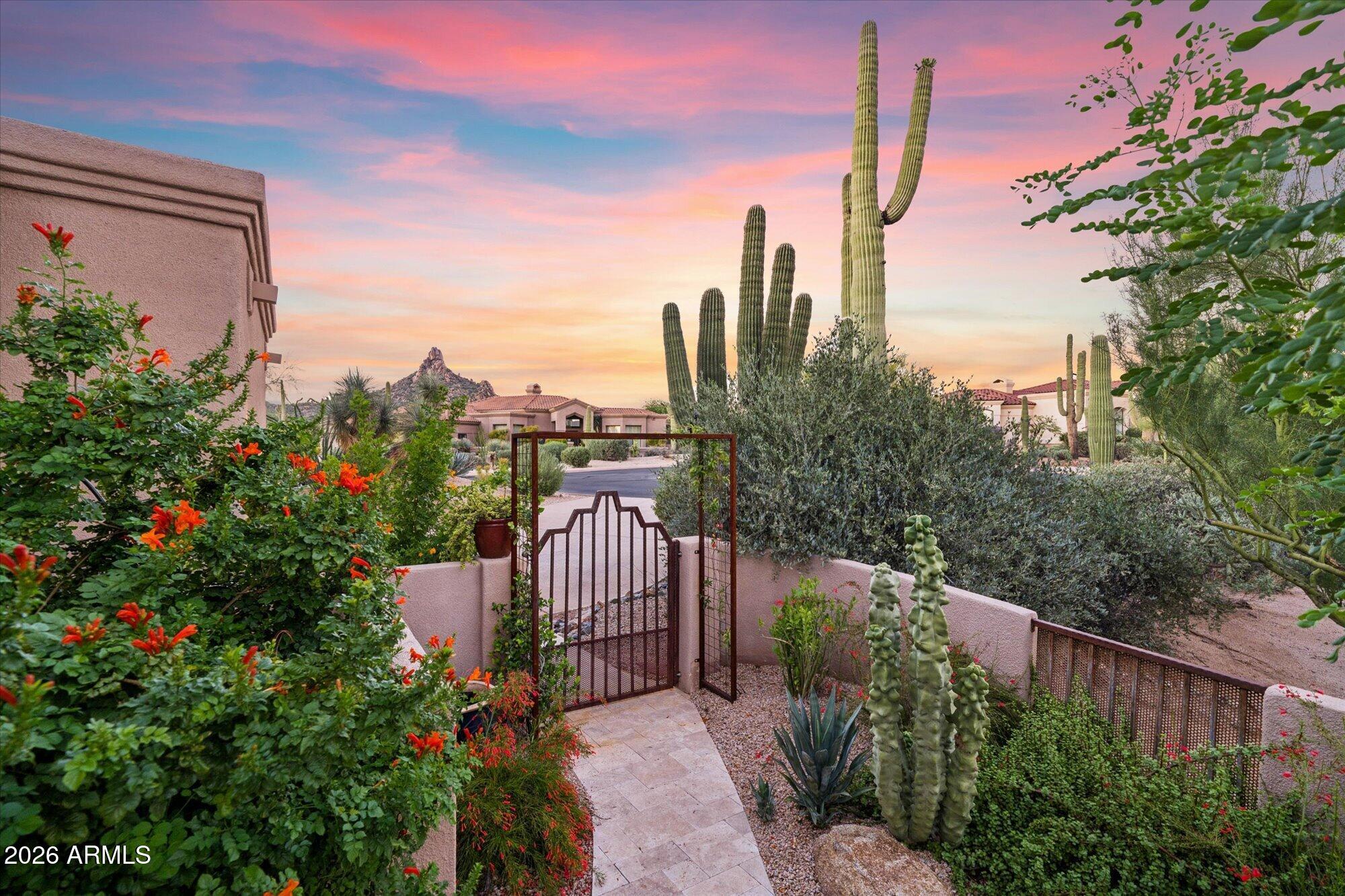 10231 E Saddle Horn Trail