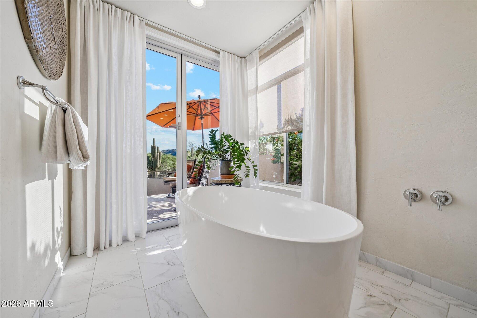10231 E Saddle Horn Trail