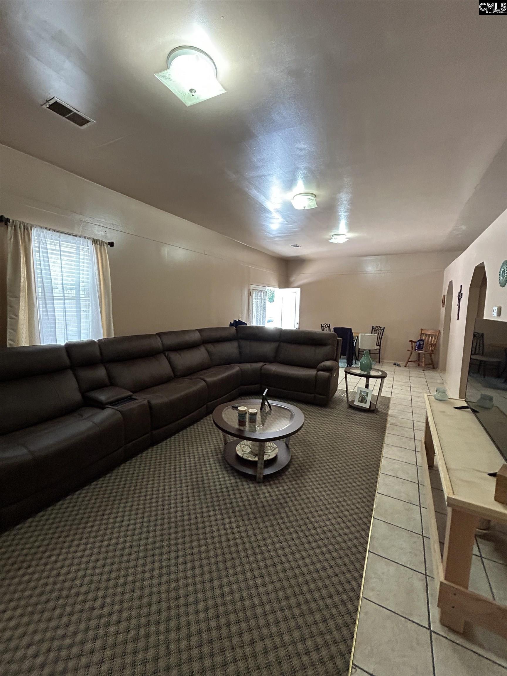 2040 S Lake