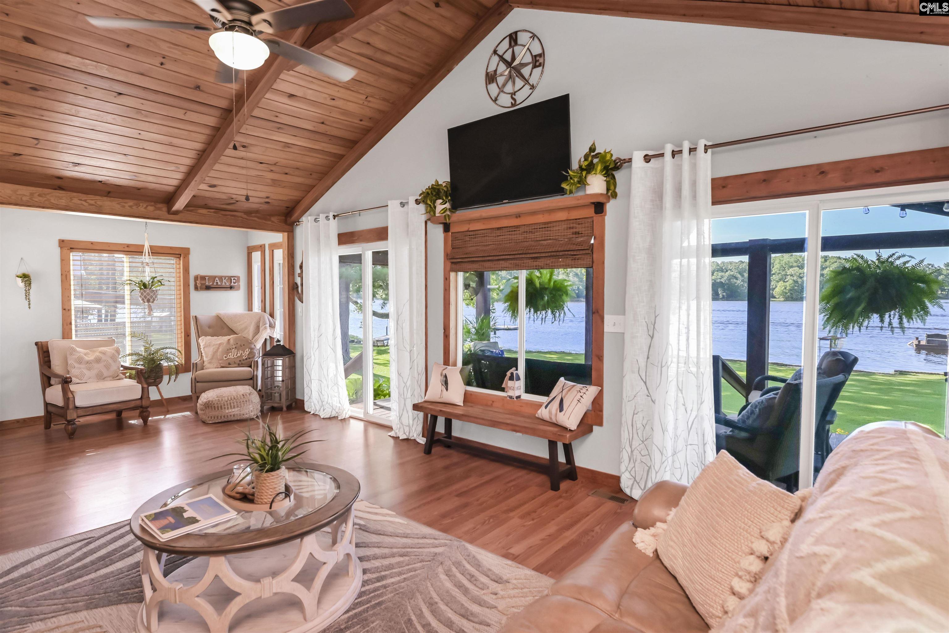 1053 Harvest Road