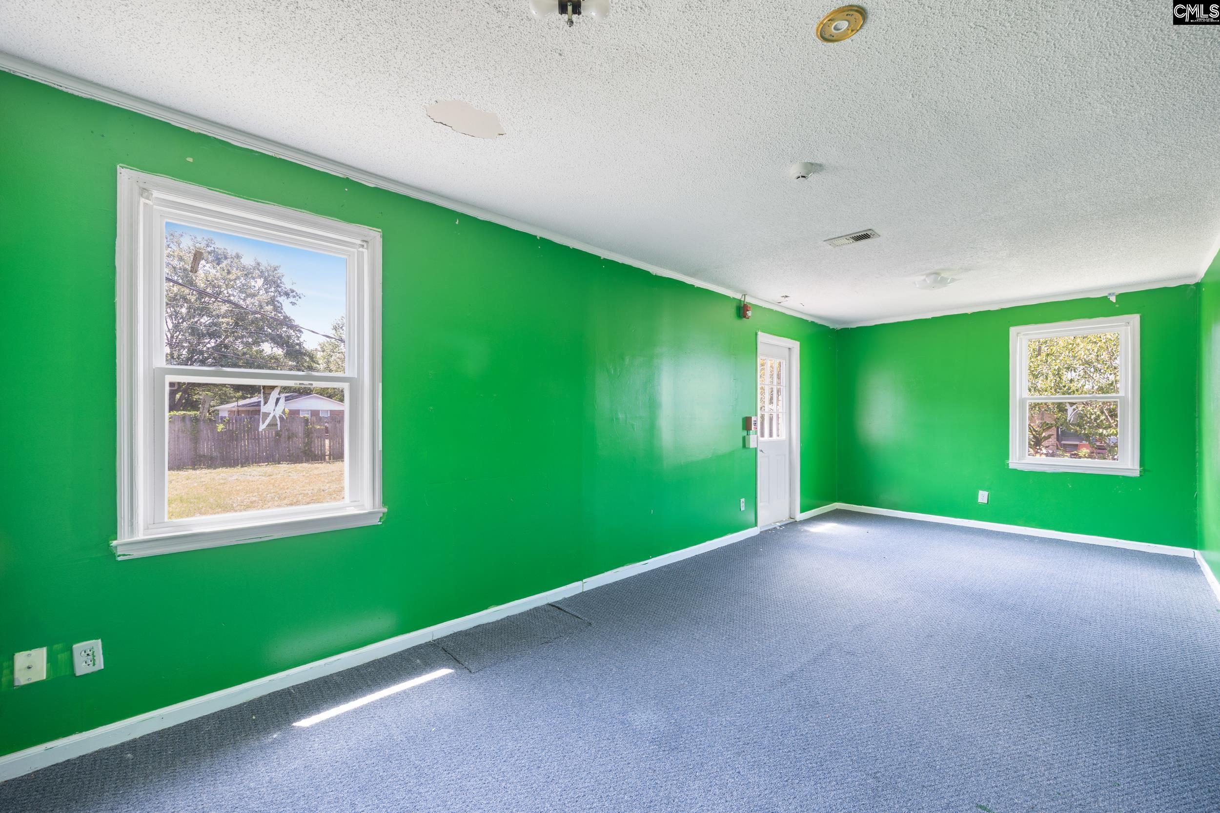 109 Lisa Drive