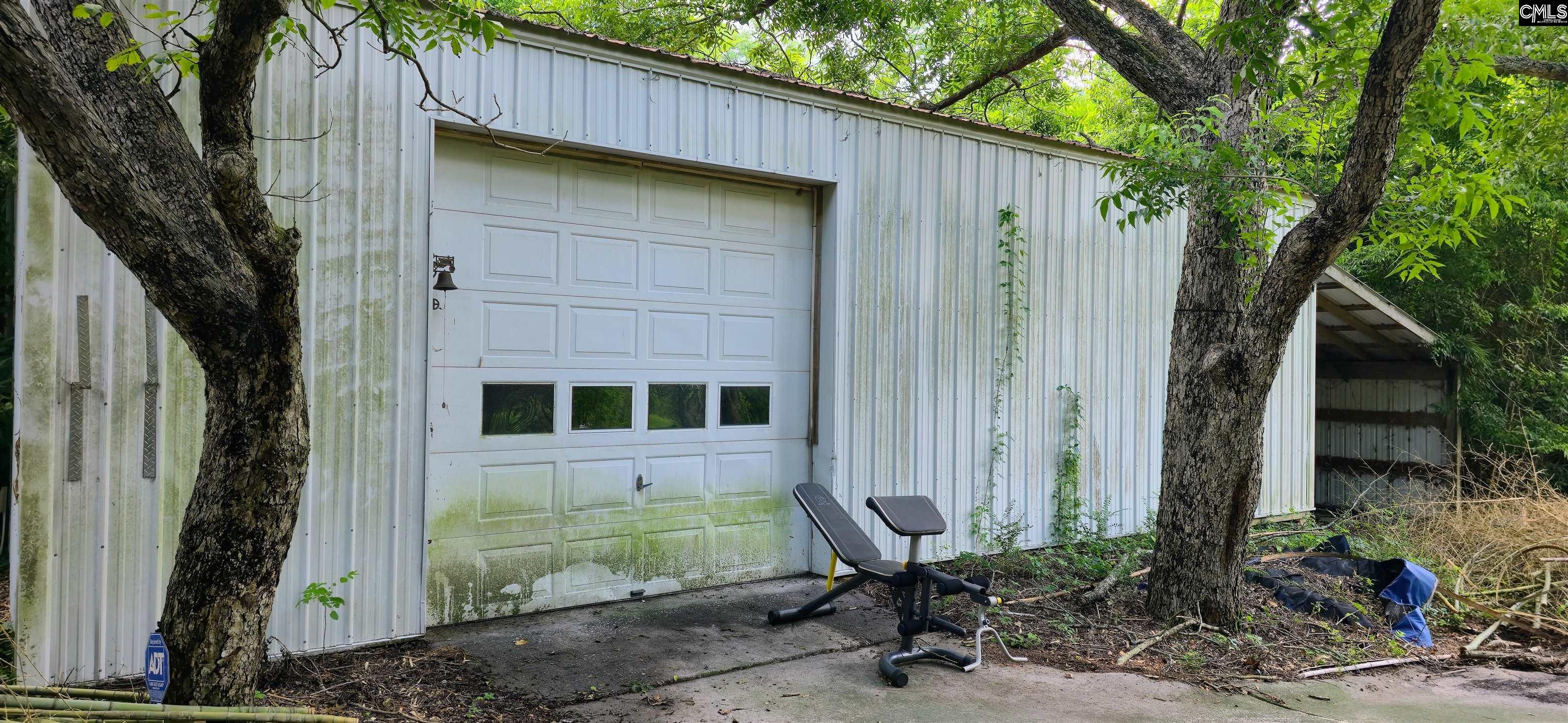 573 Ramblin Road