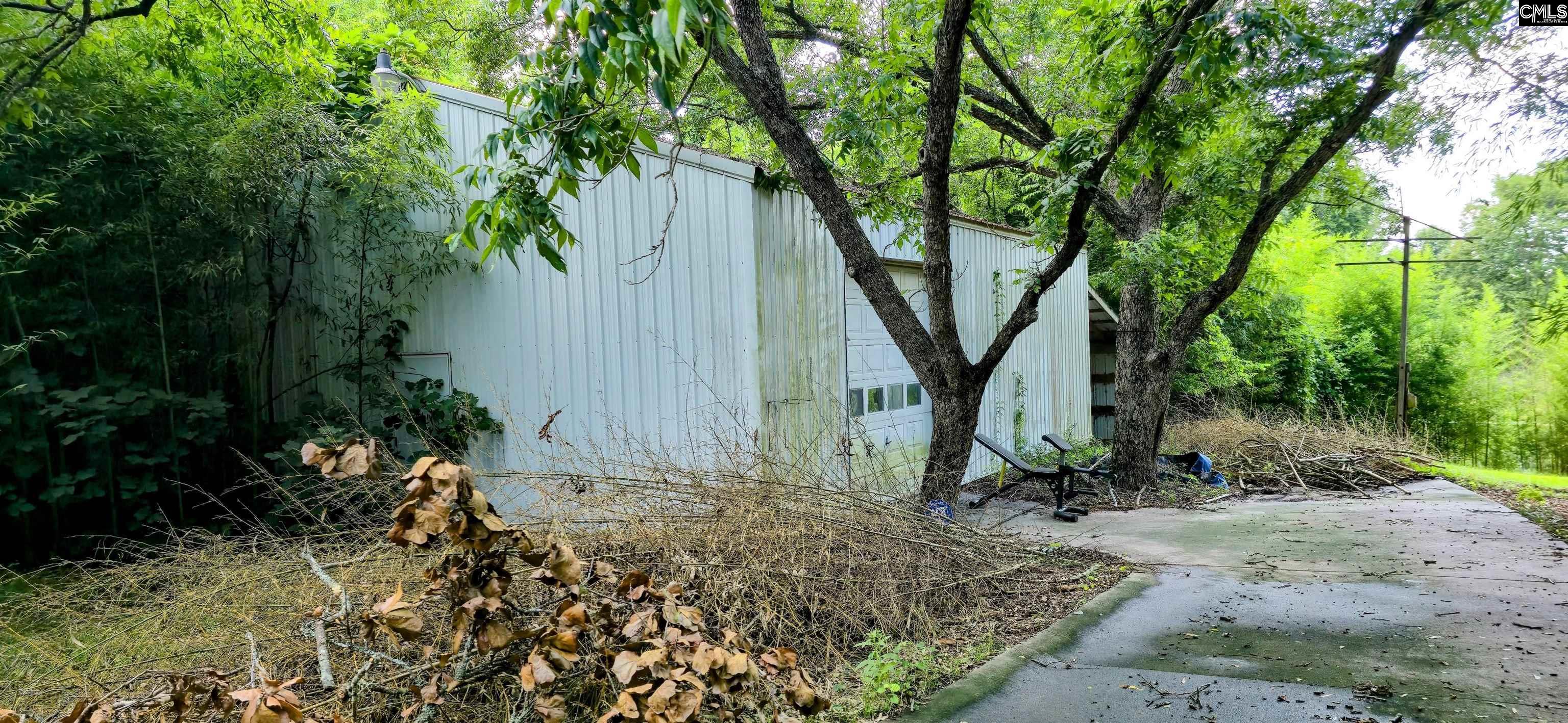 573 Ramblin Road