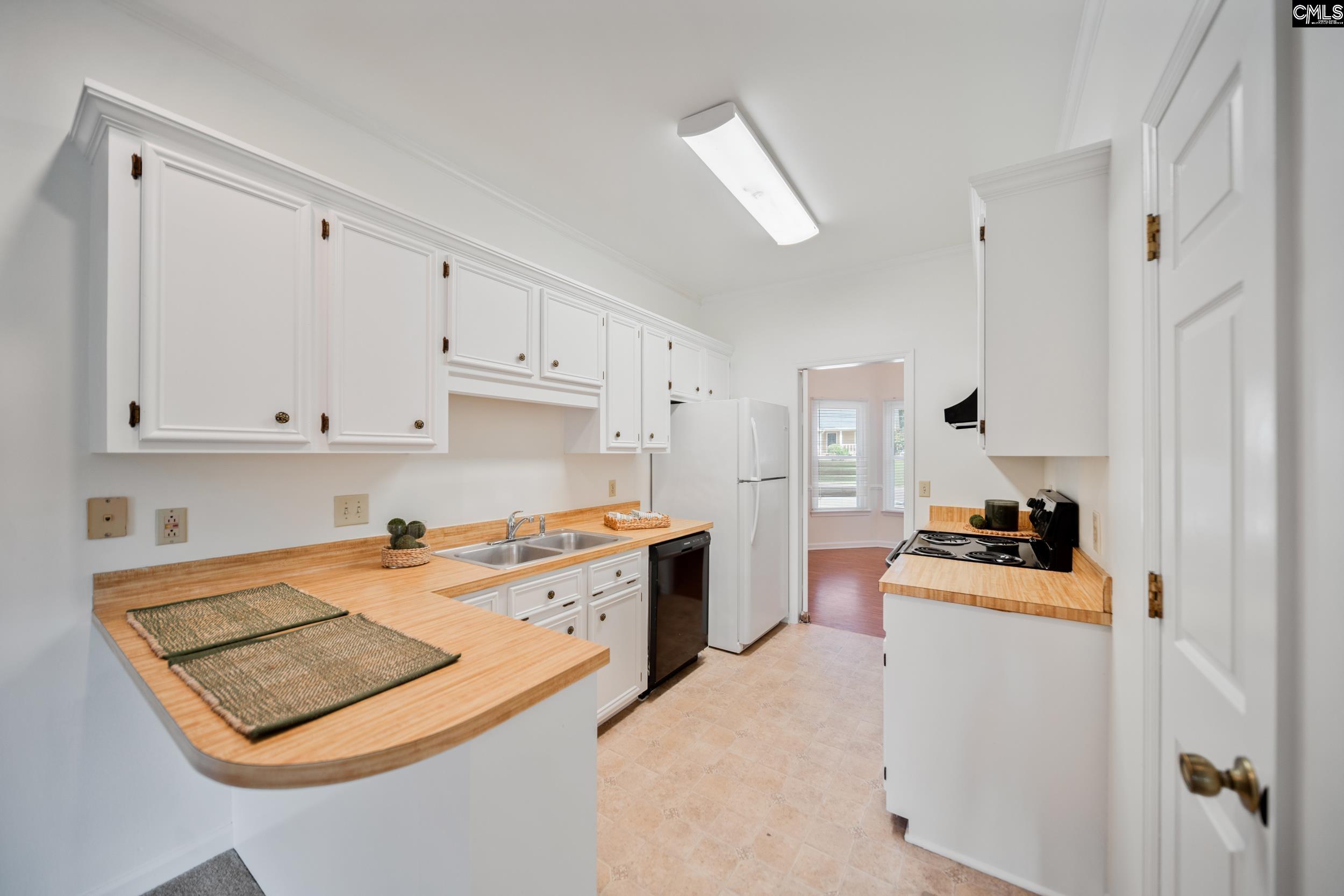 216 Teesdale Court