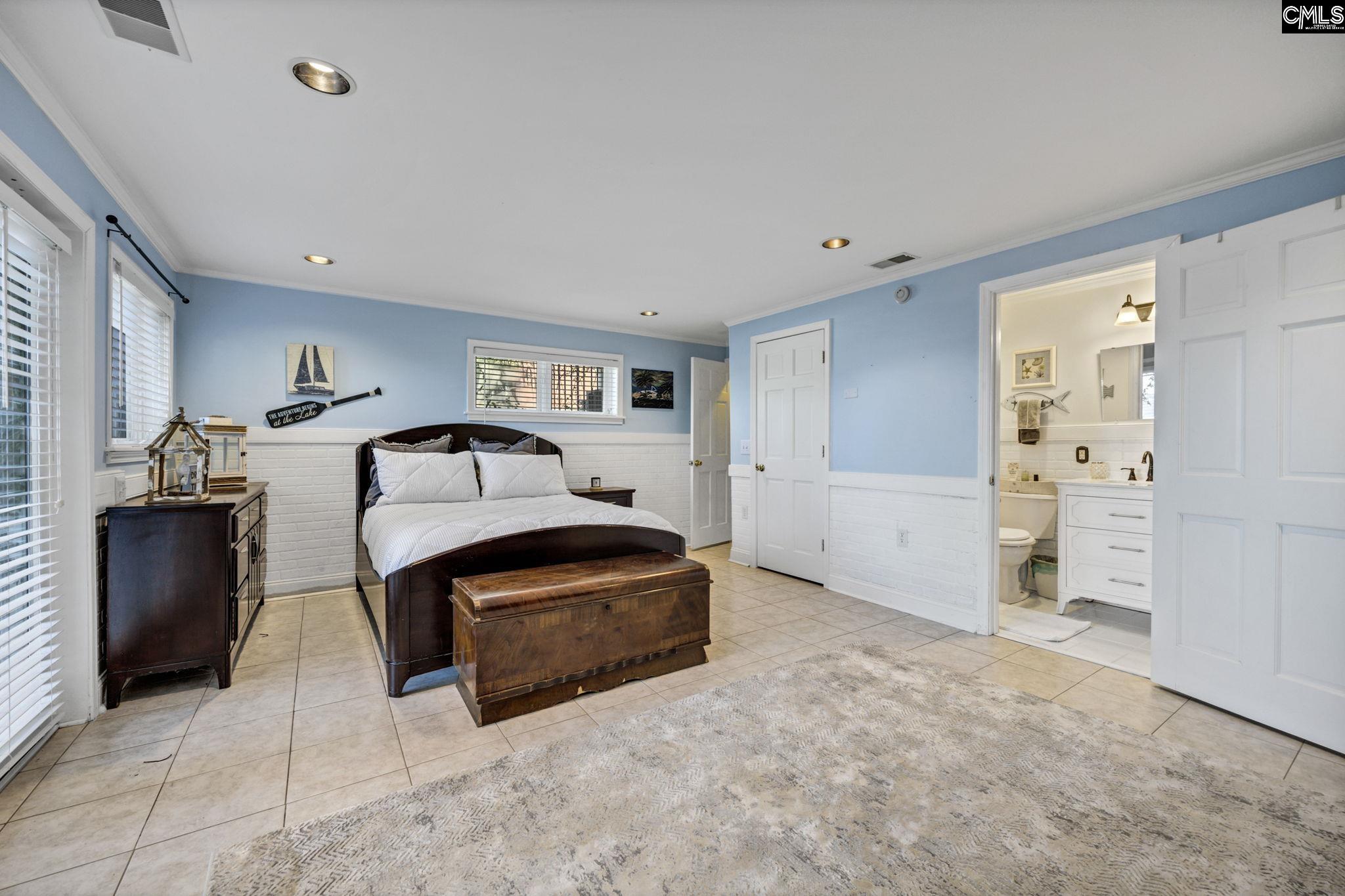 131 West Circle Drive