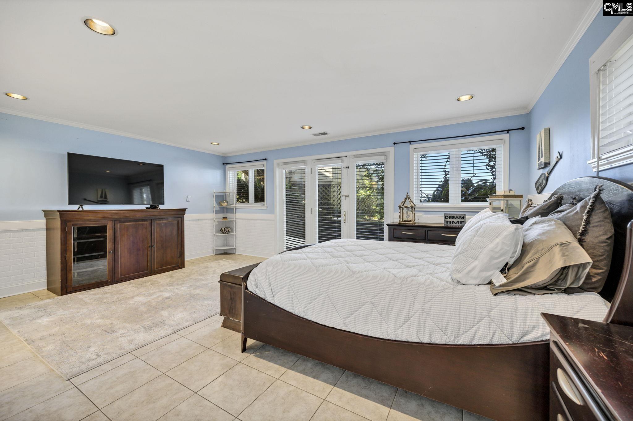 131 West Circle Drive