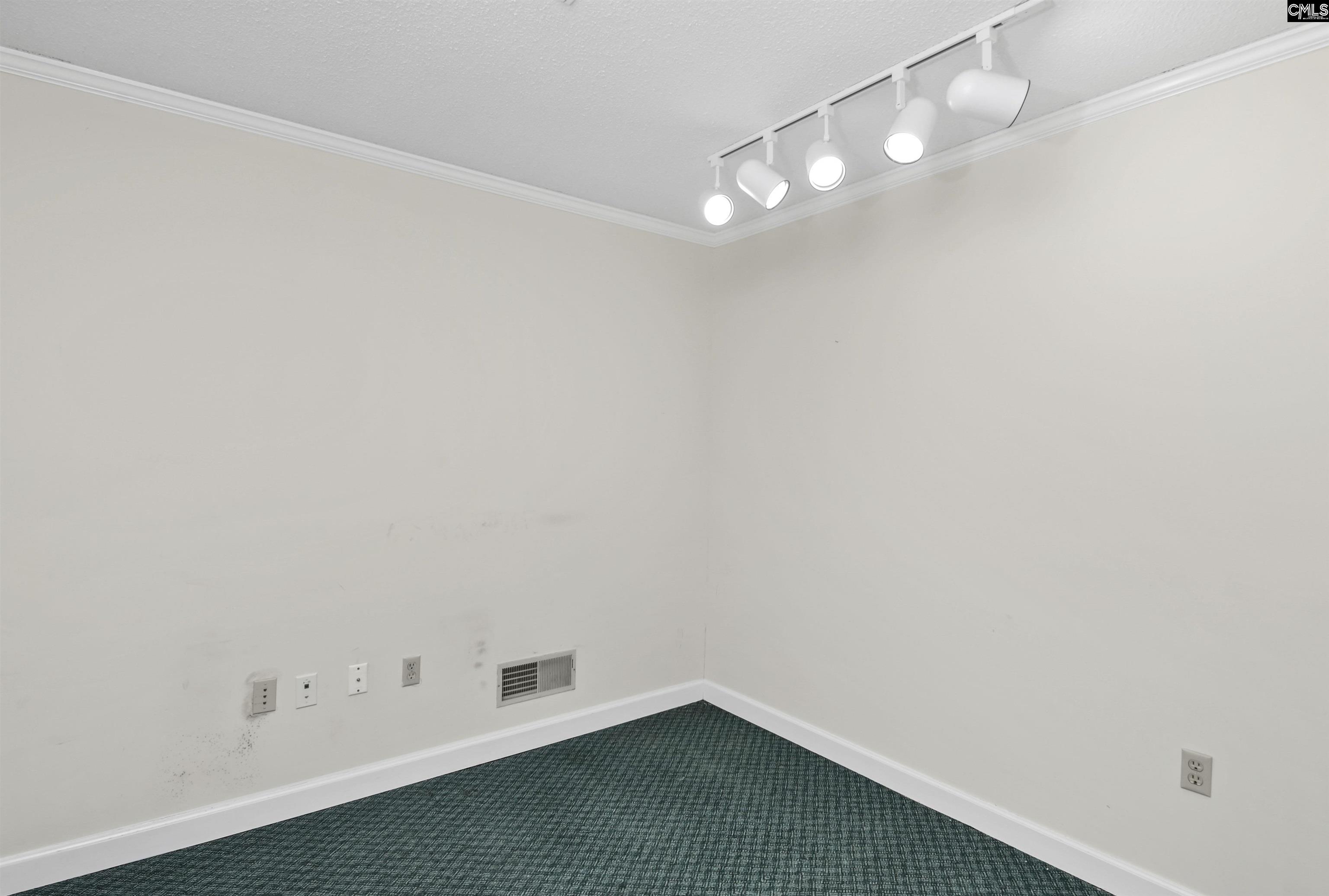 7193 Saint Andrews Road