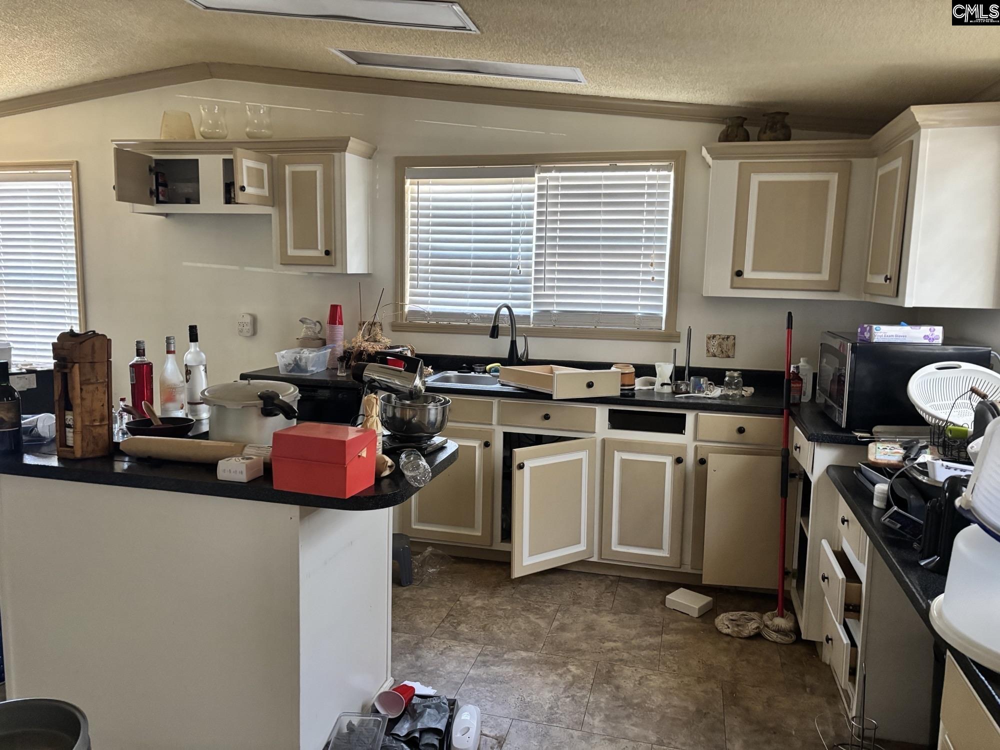 207 & 209 Sweetberry Lane