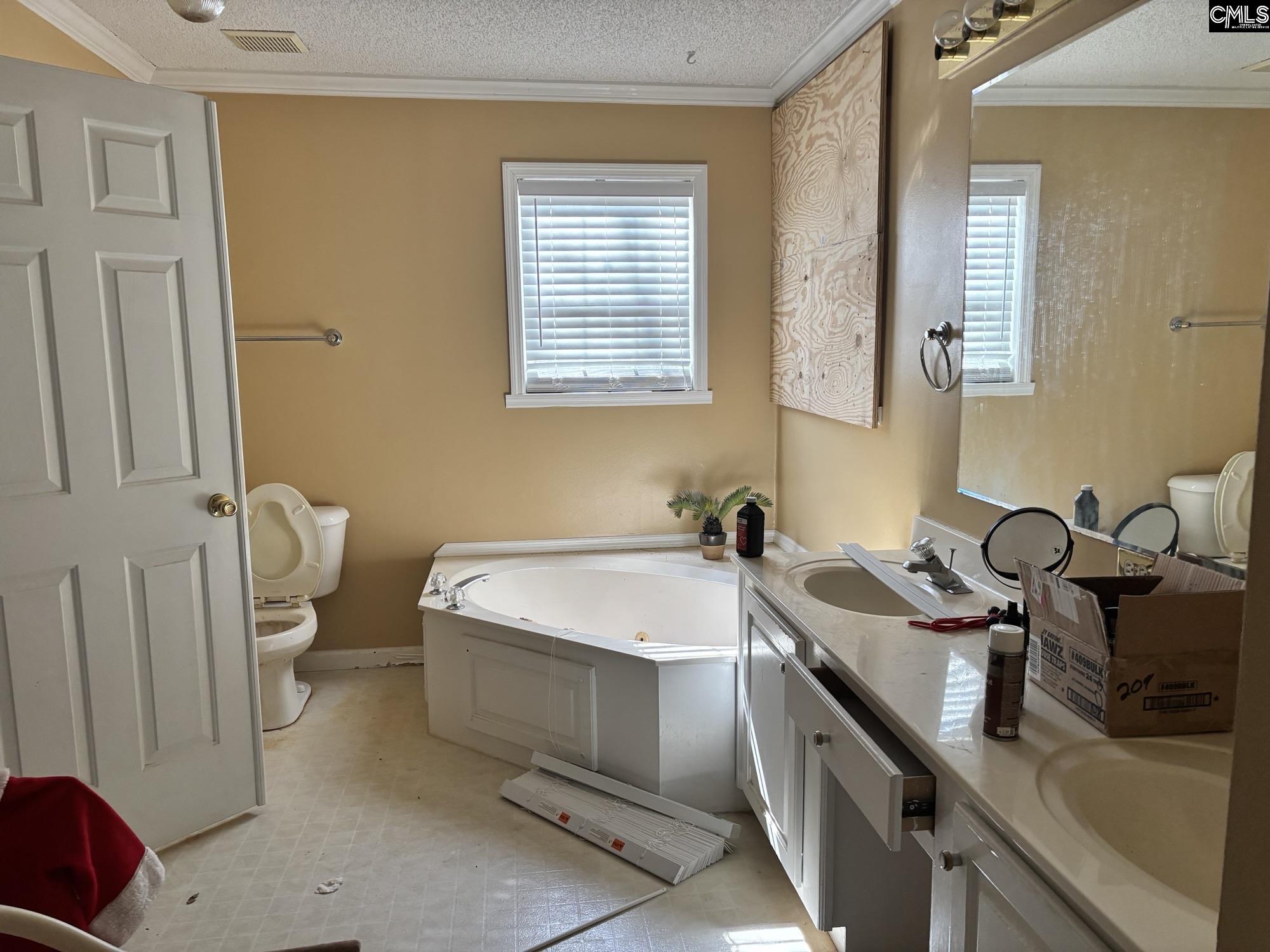 207 & 209 Sweetberry Lane