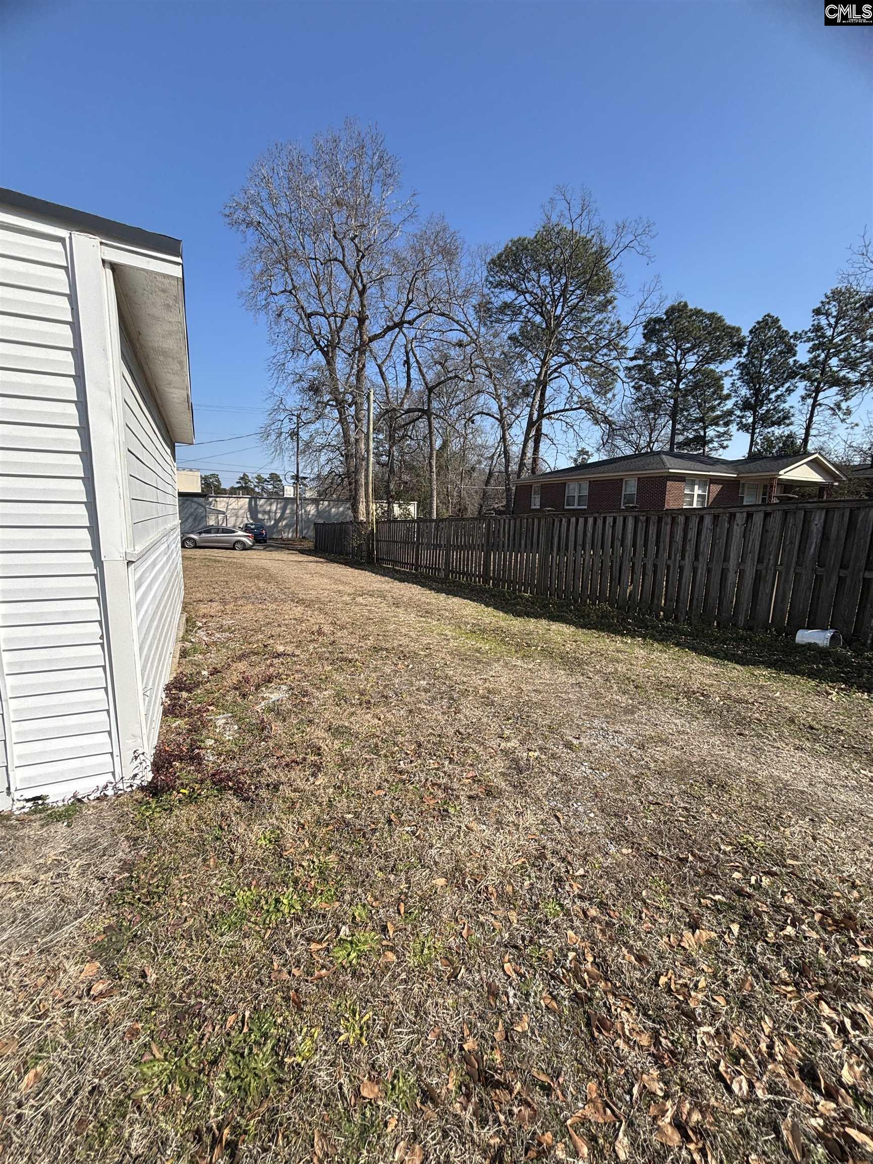 2933-2935 Platt Springs