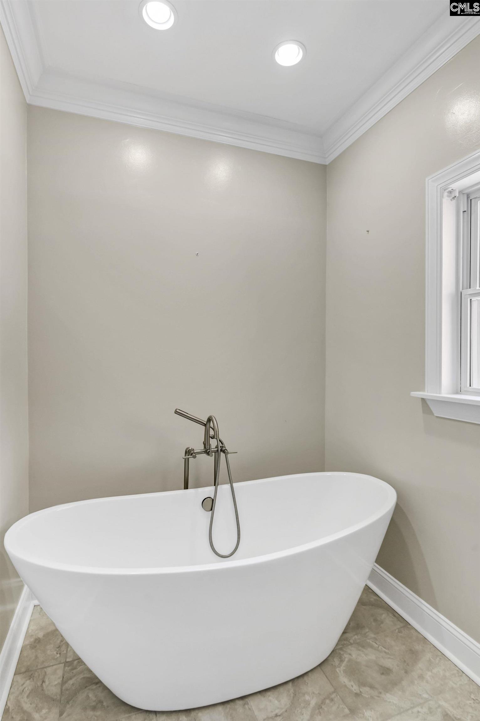 944 Cross Creek Road