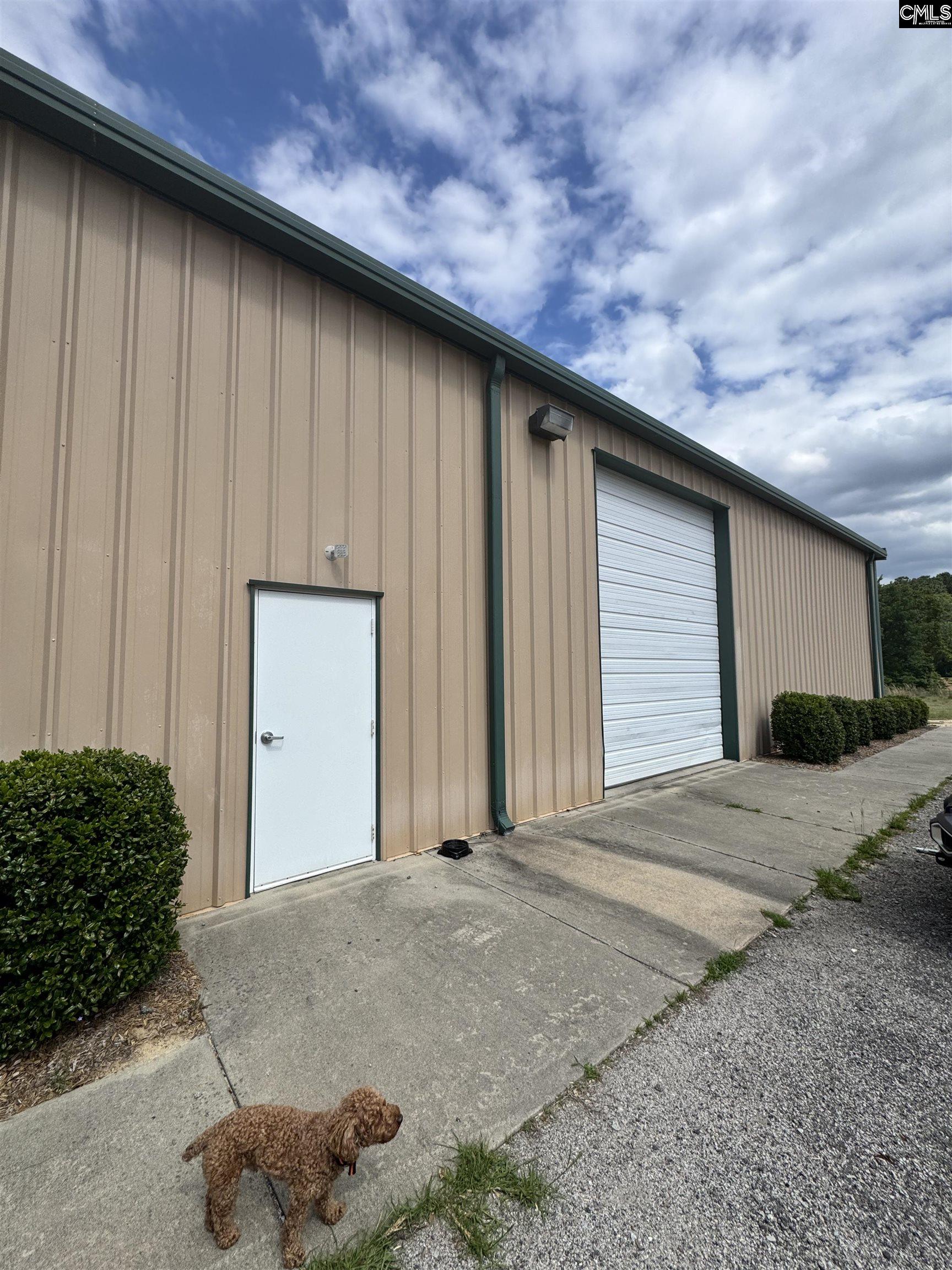 390 Railroad Avenue