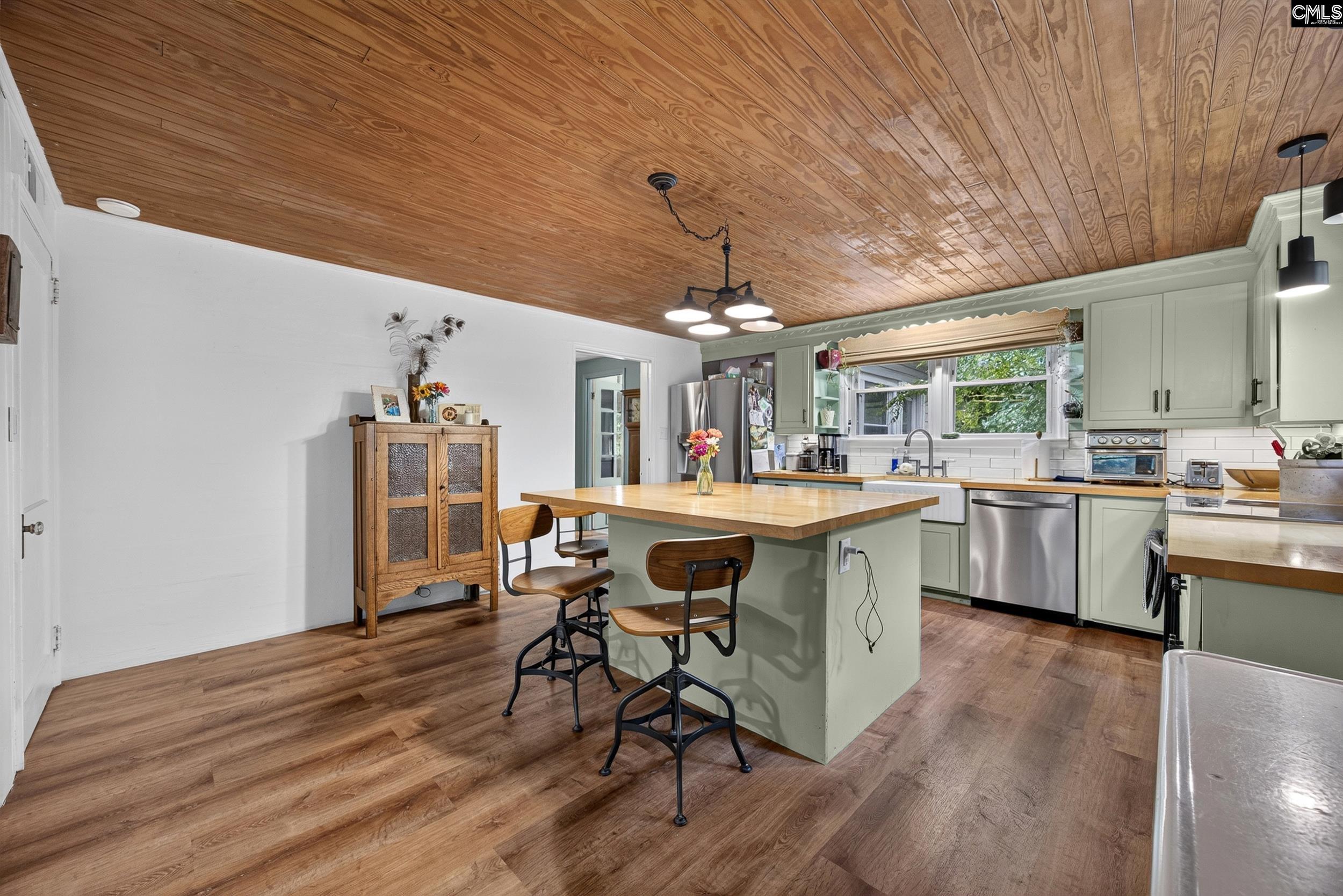 1551 S Lake Drive