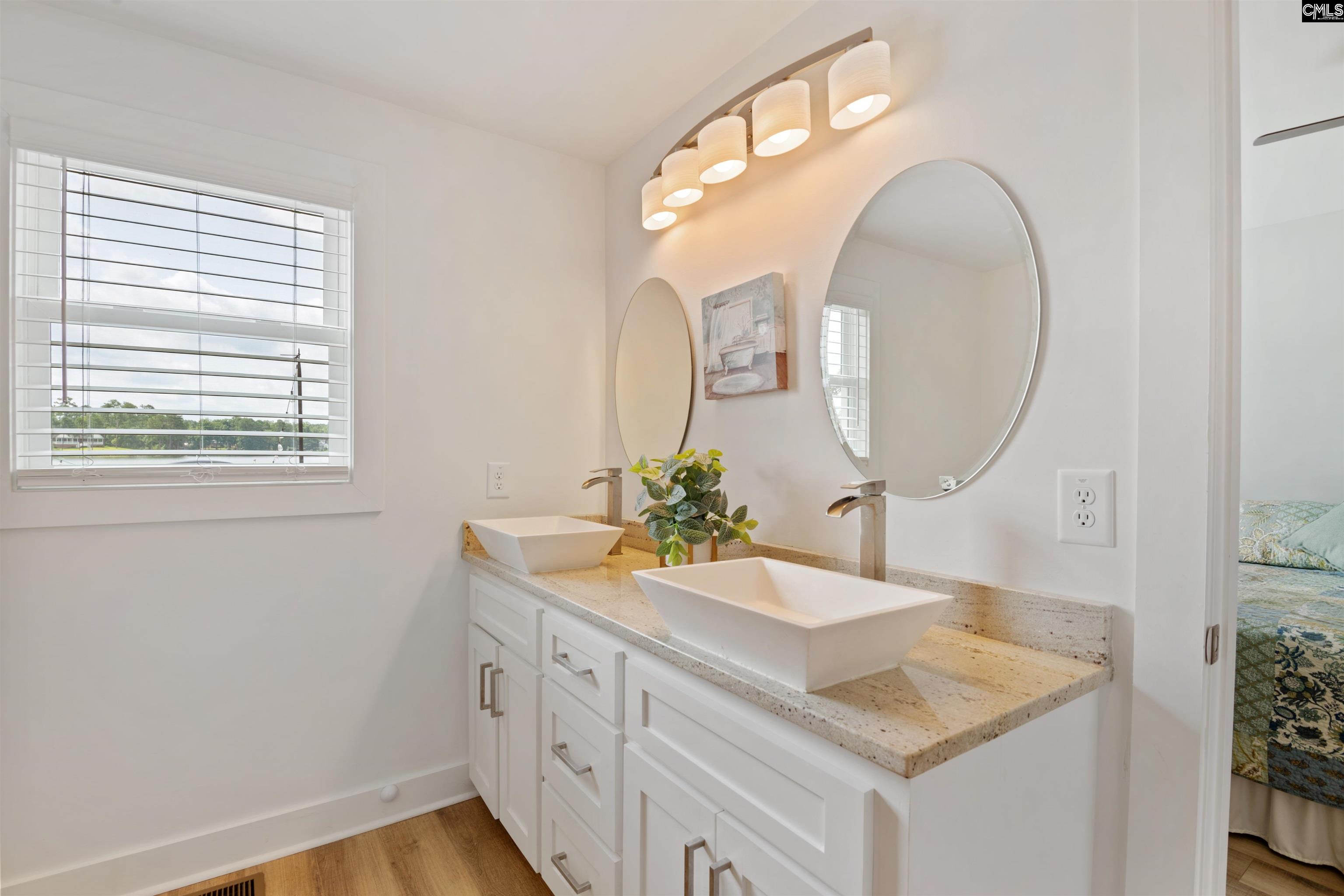 675 E Point Drive