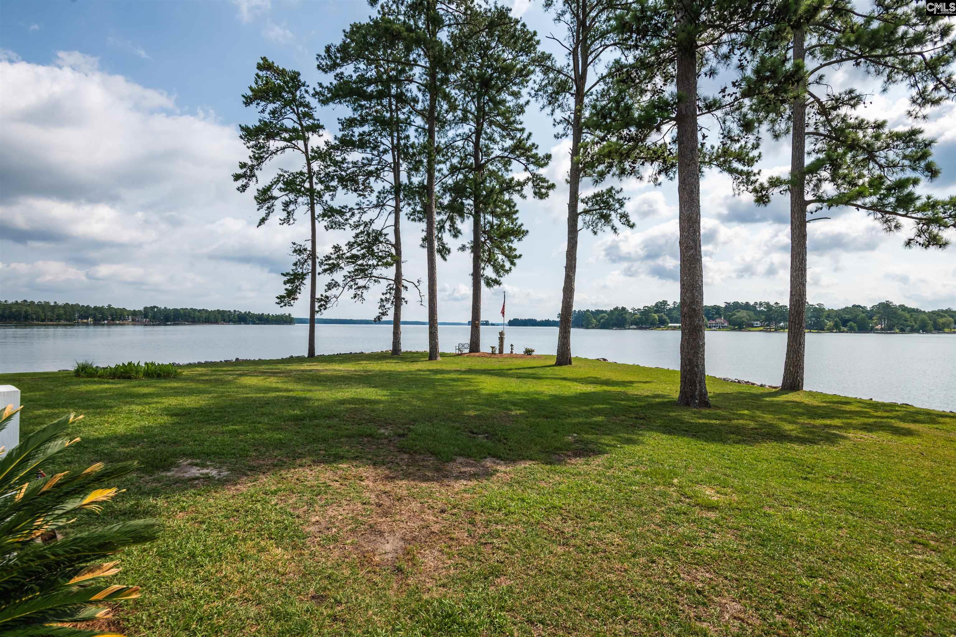 675 E Point Drive