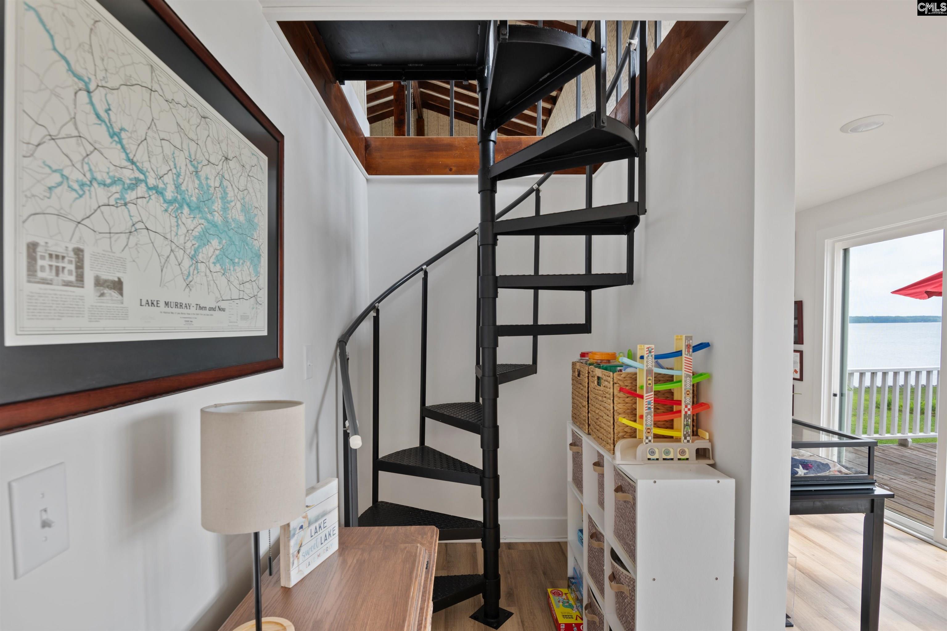 675 E Point Drive