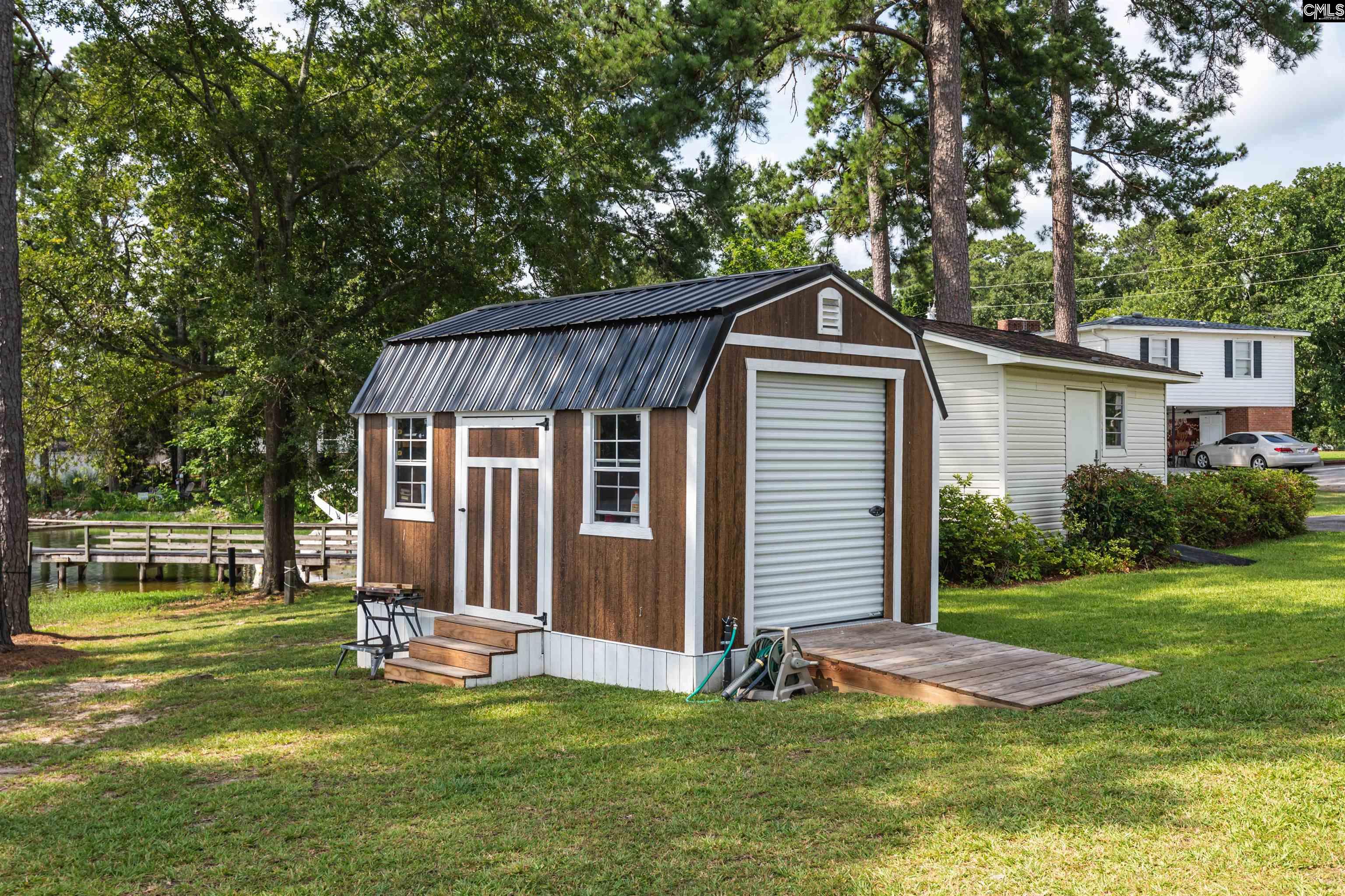 675 E Point Drive